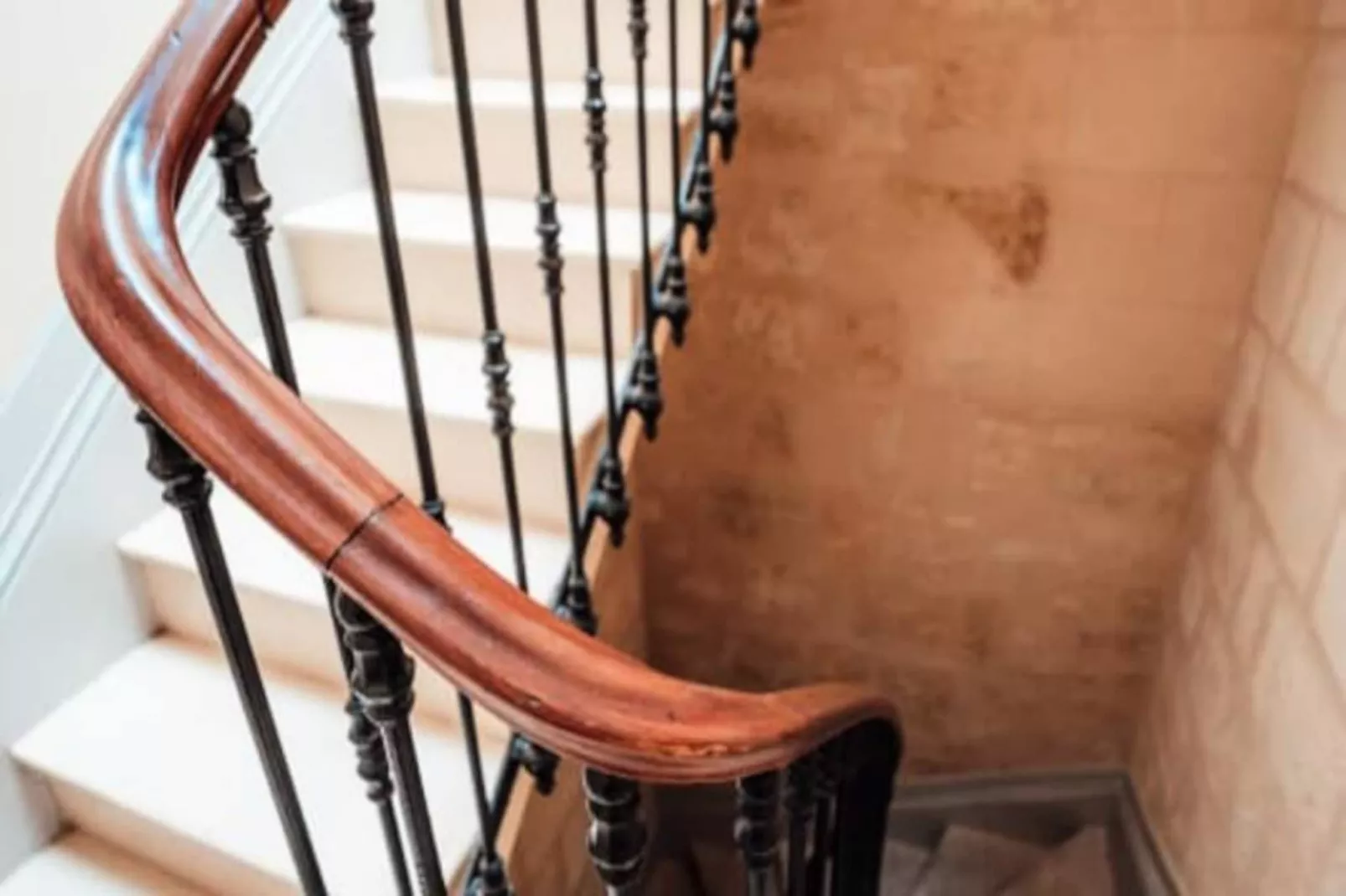 Appartement Place Pey Berland Avec Balcon Et Parking-Niet-getagd