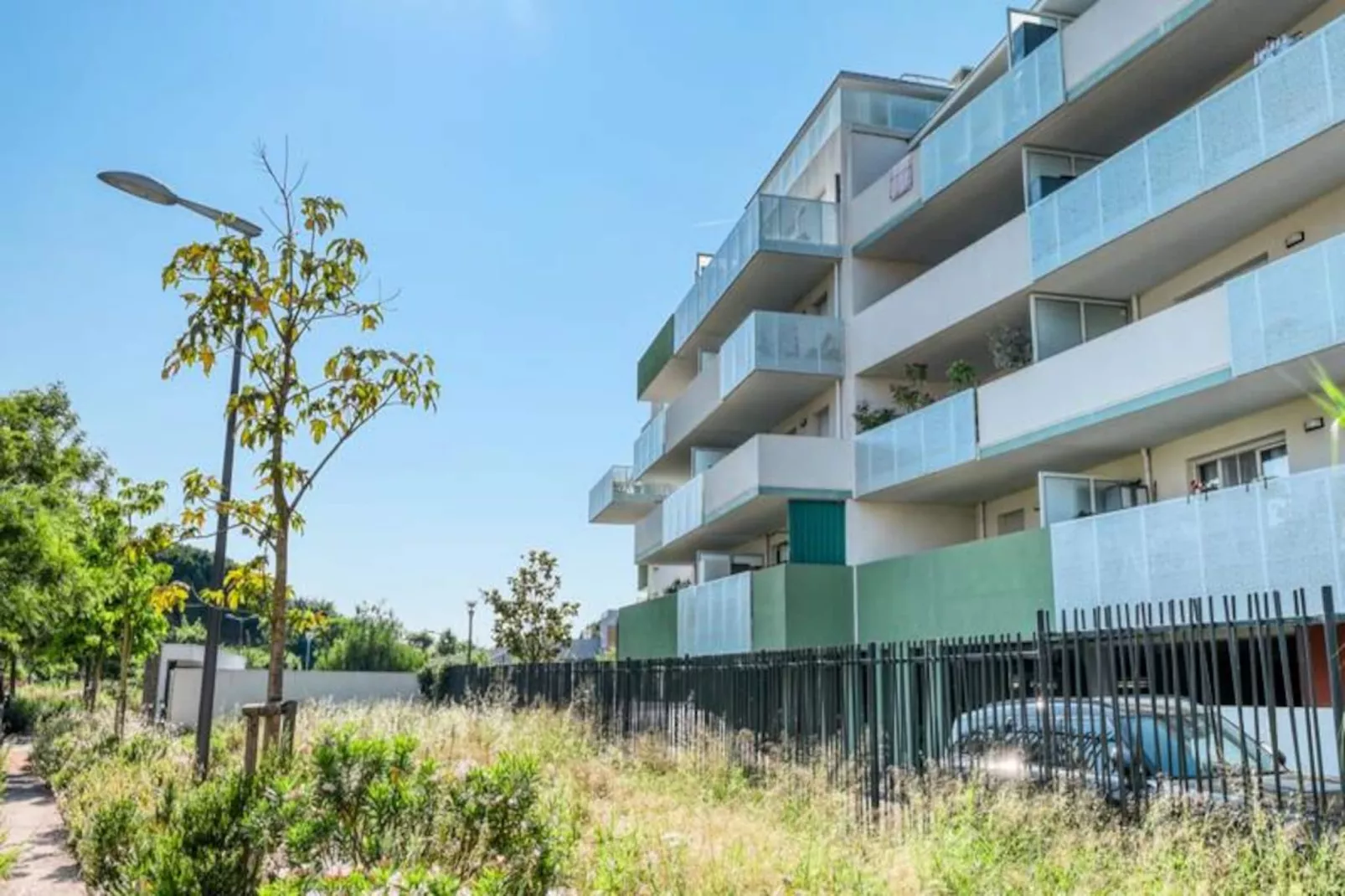 Résidence 🏡 Appartement 2 Chambres Avec Piscine, Parking & Balcon-Niet-getagd