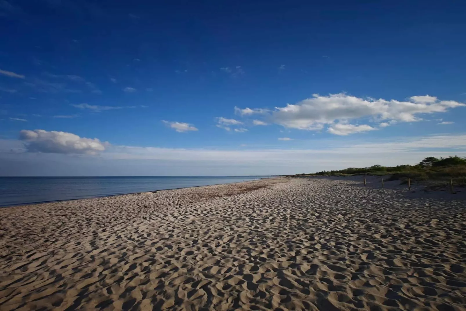 3 room, close to the sea/dike-Waterzicht