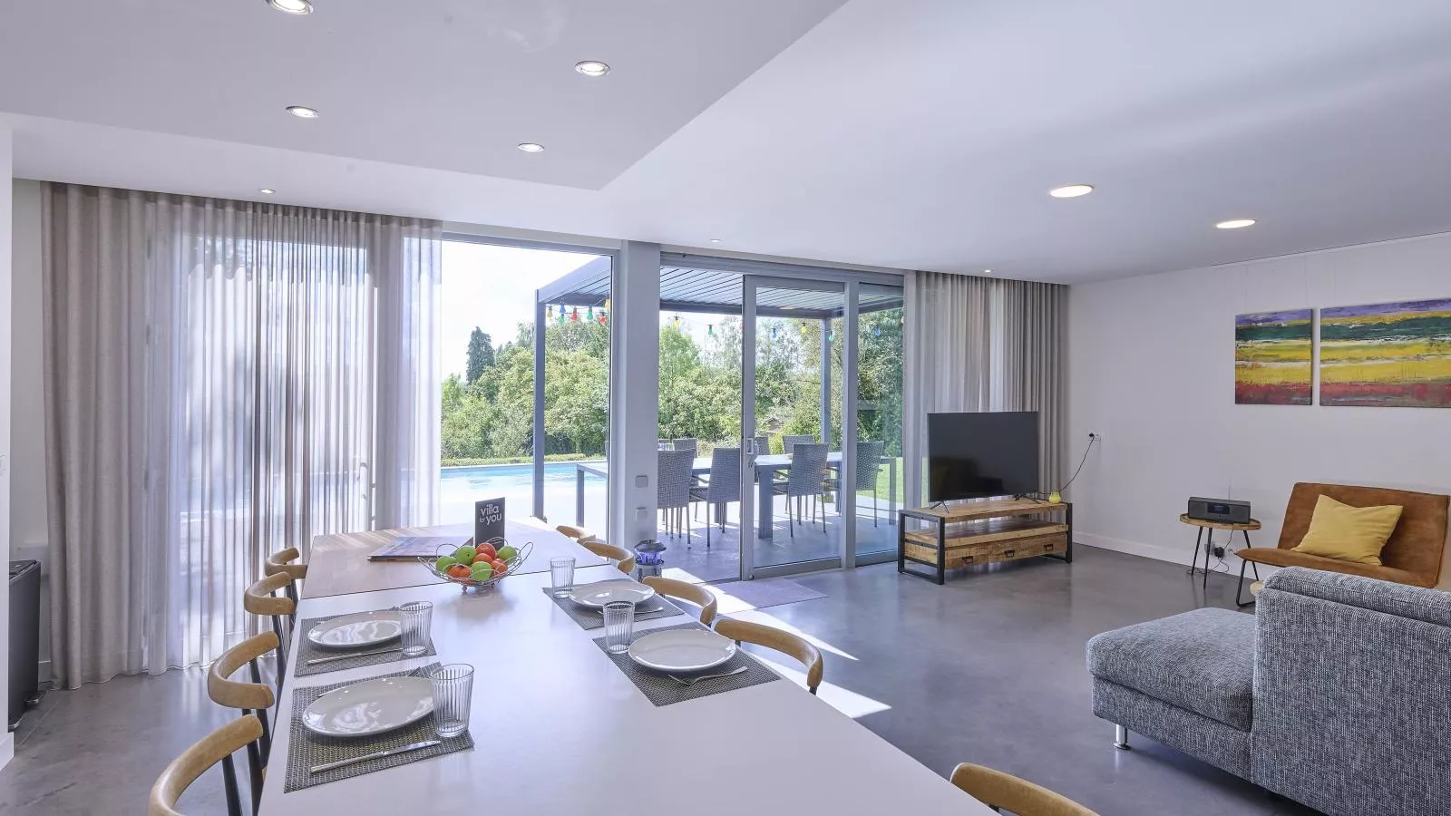 Maison Oscar-Eetkamer