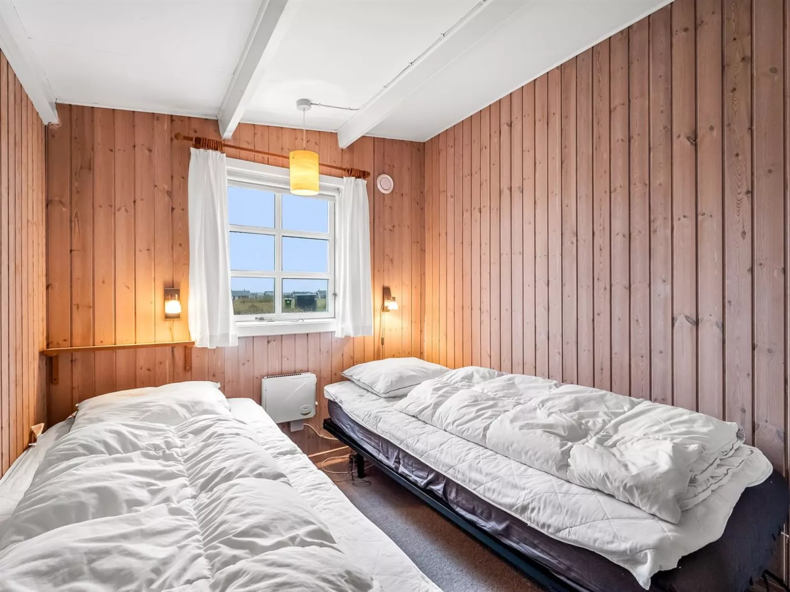 "Luiza" - 300m from the sea-Binnen