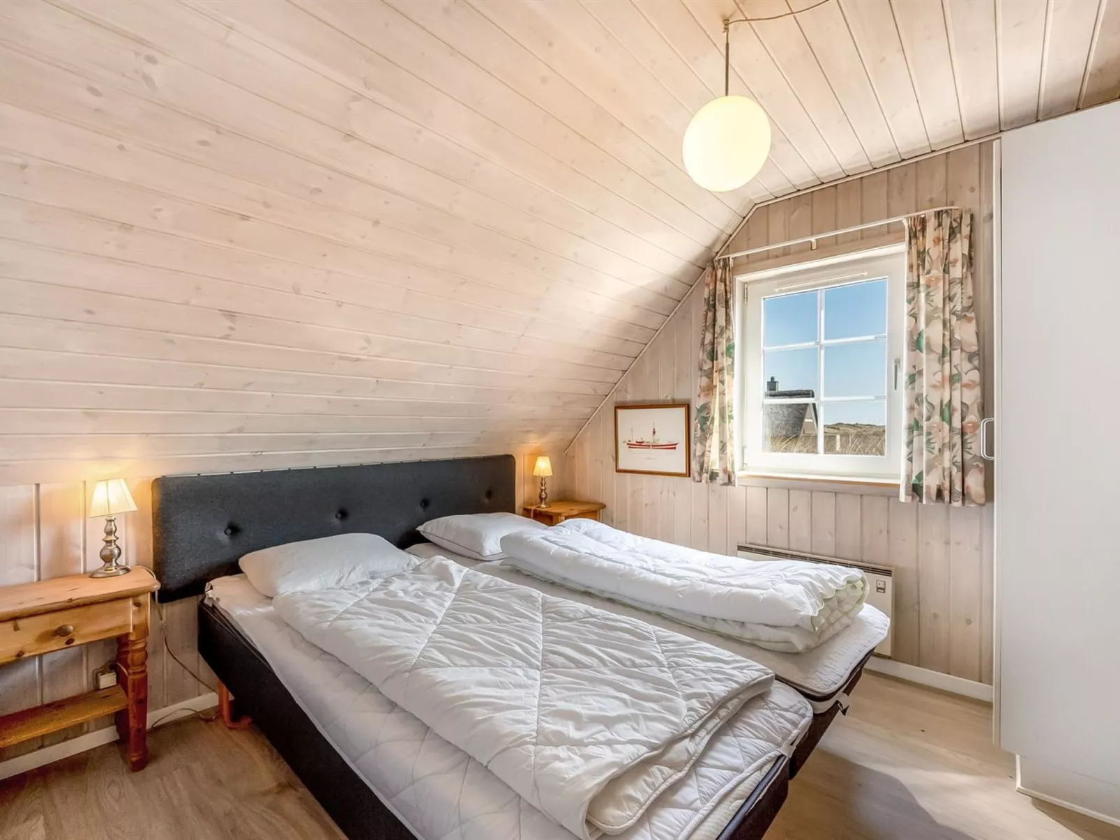 "Slava" - 250m from the sea-Binnen