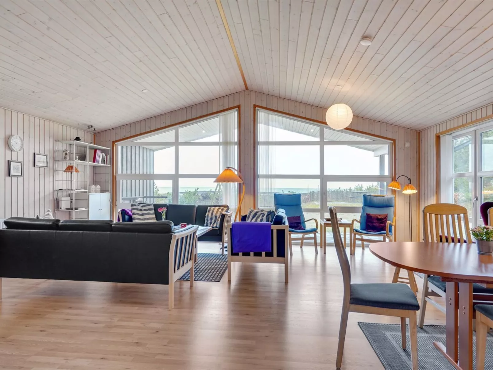 "Awenita" - 50m to the fjord-Binnen