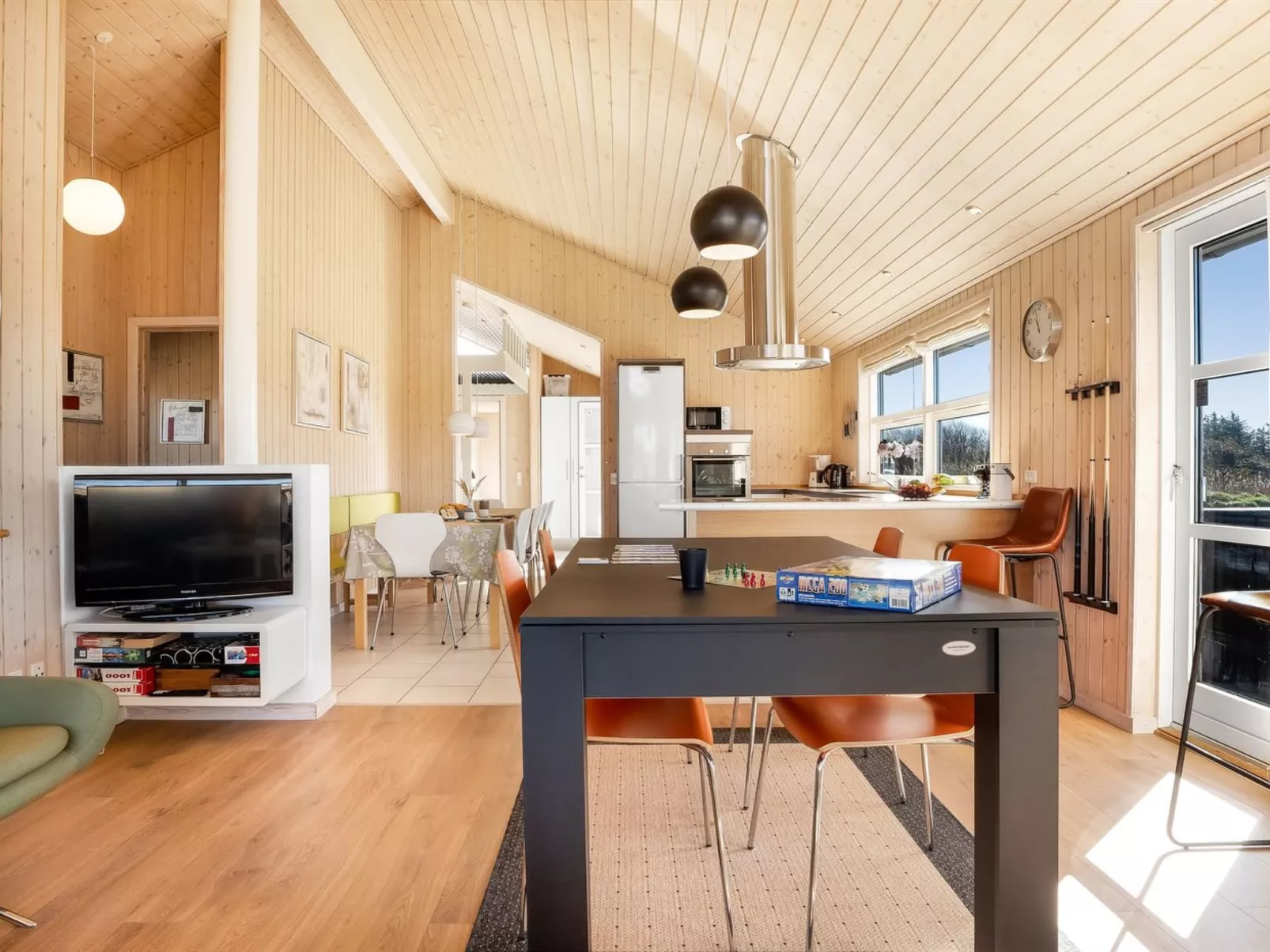 "Sirkka" - 902m from the sea-Binnen