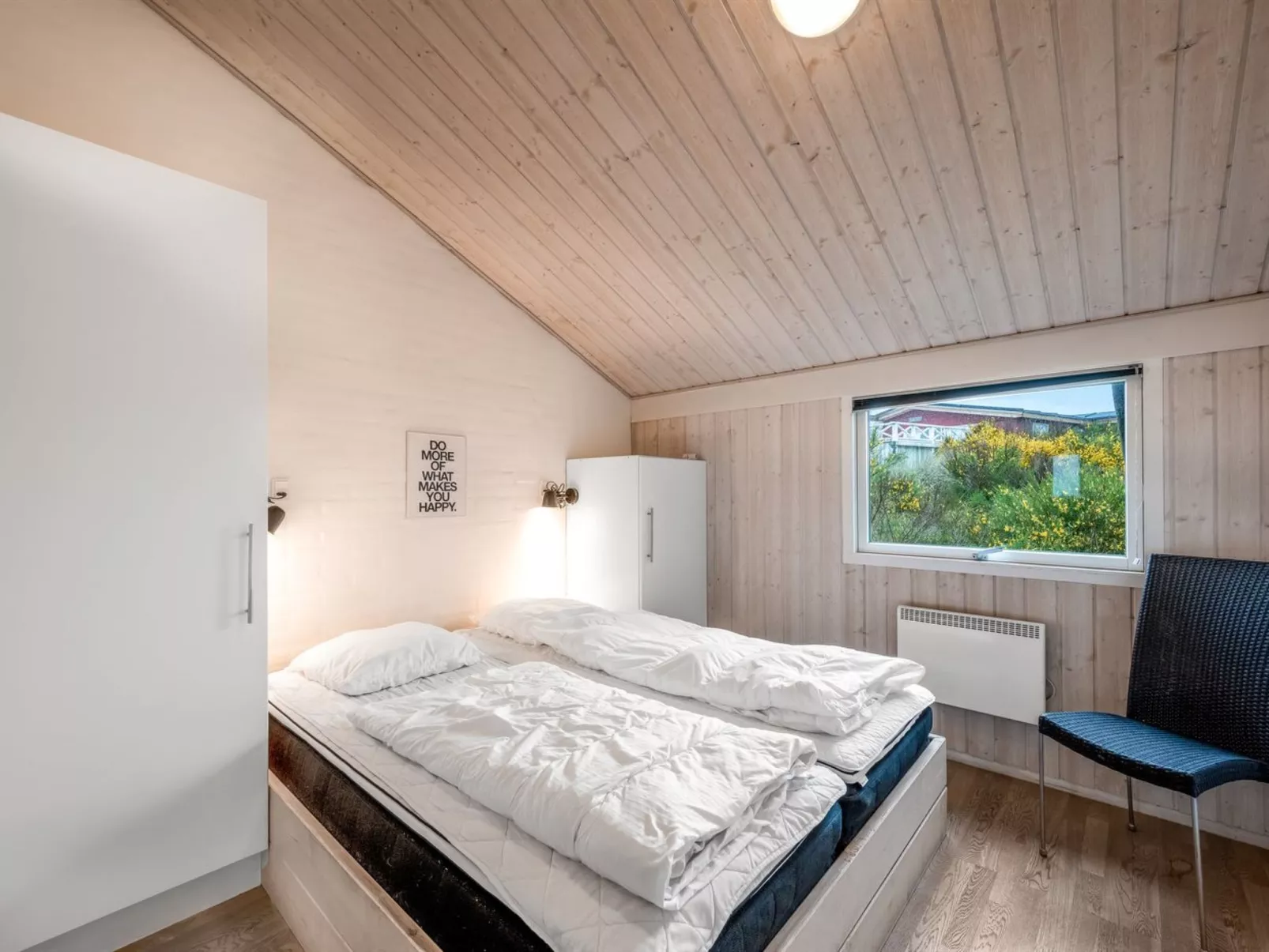 "Temjana" -  from the sea-Binnen