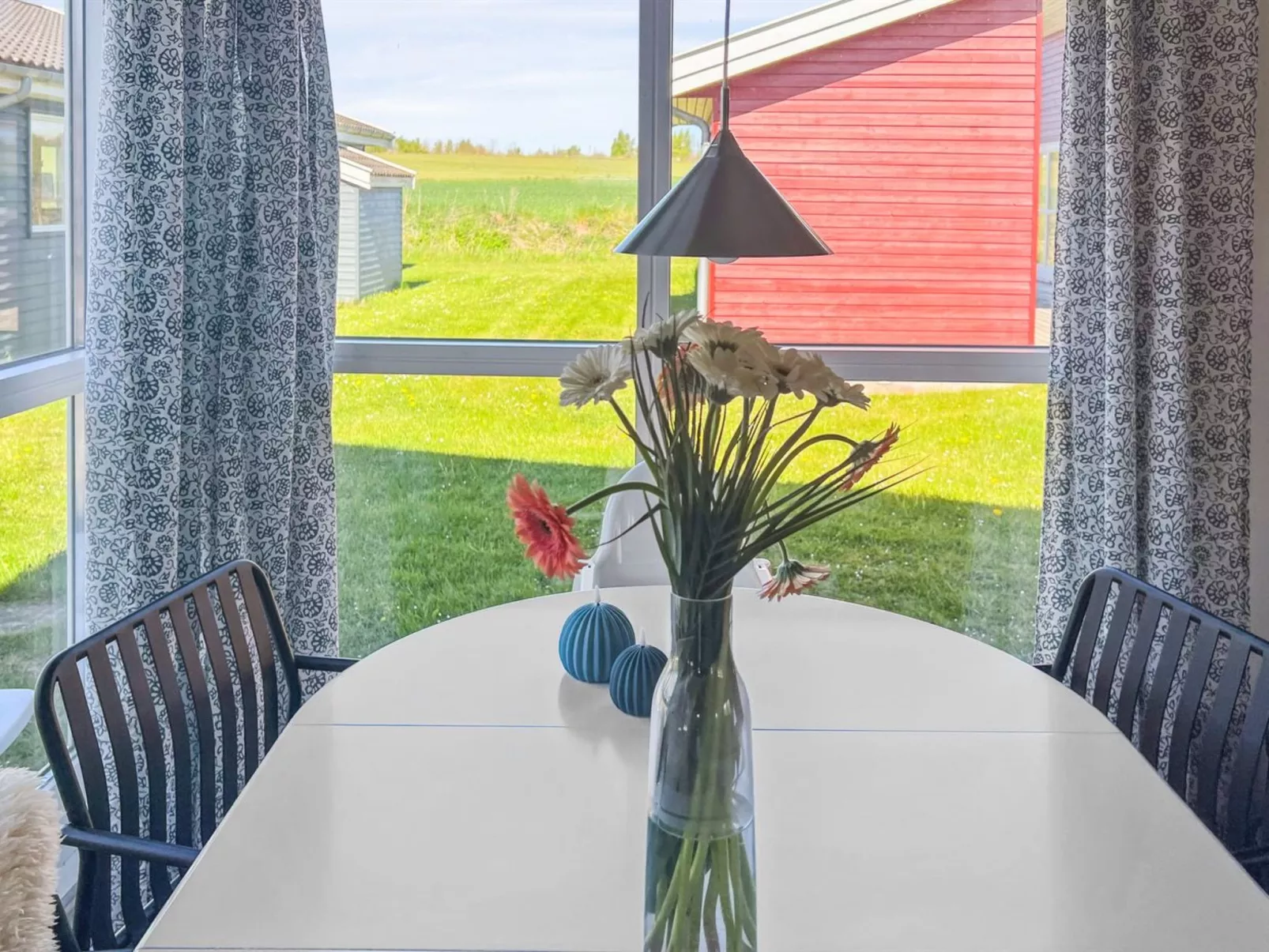 "Carlie" - 2.8km from the sea-Binnen