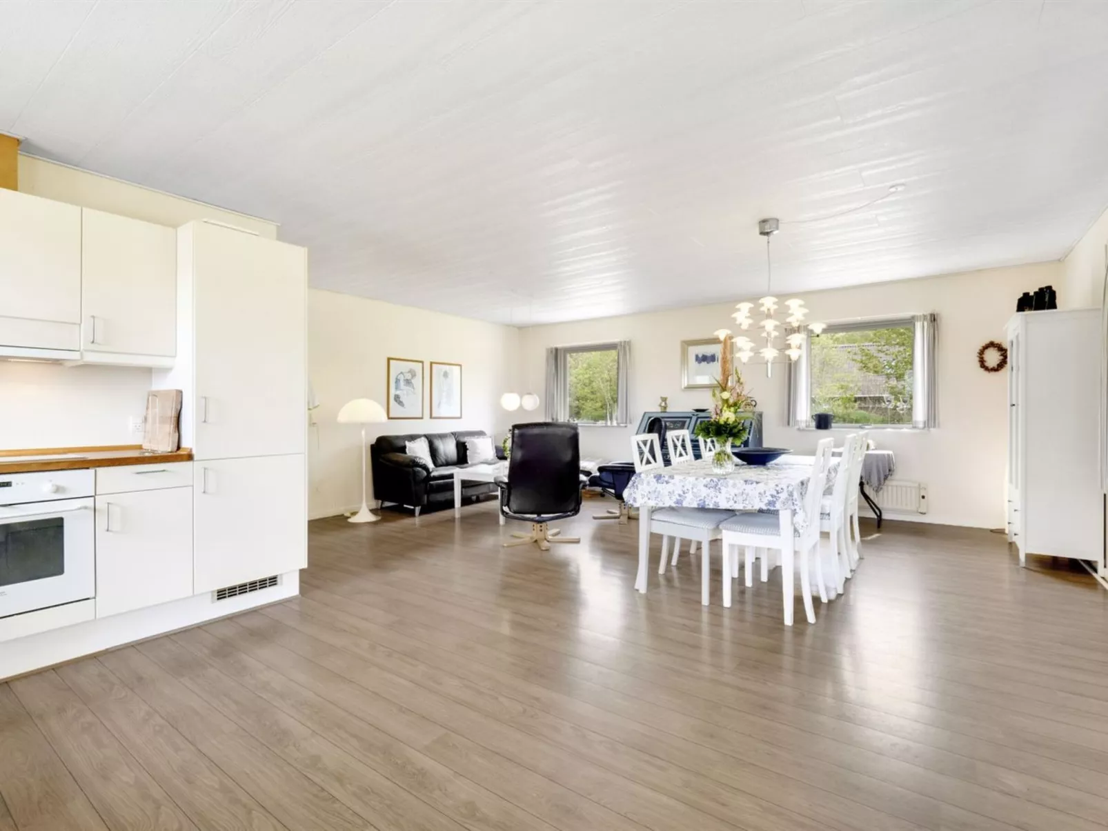 "Mikkeline" - 400m to the fjord-Binnen