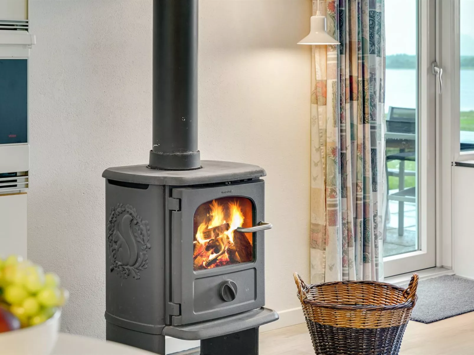 "Ephra" - 250m to the fjord-Binnen