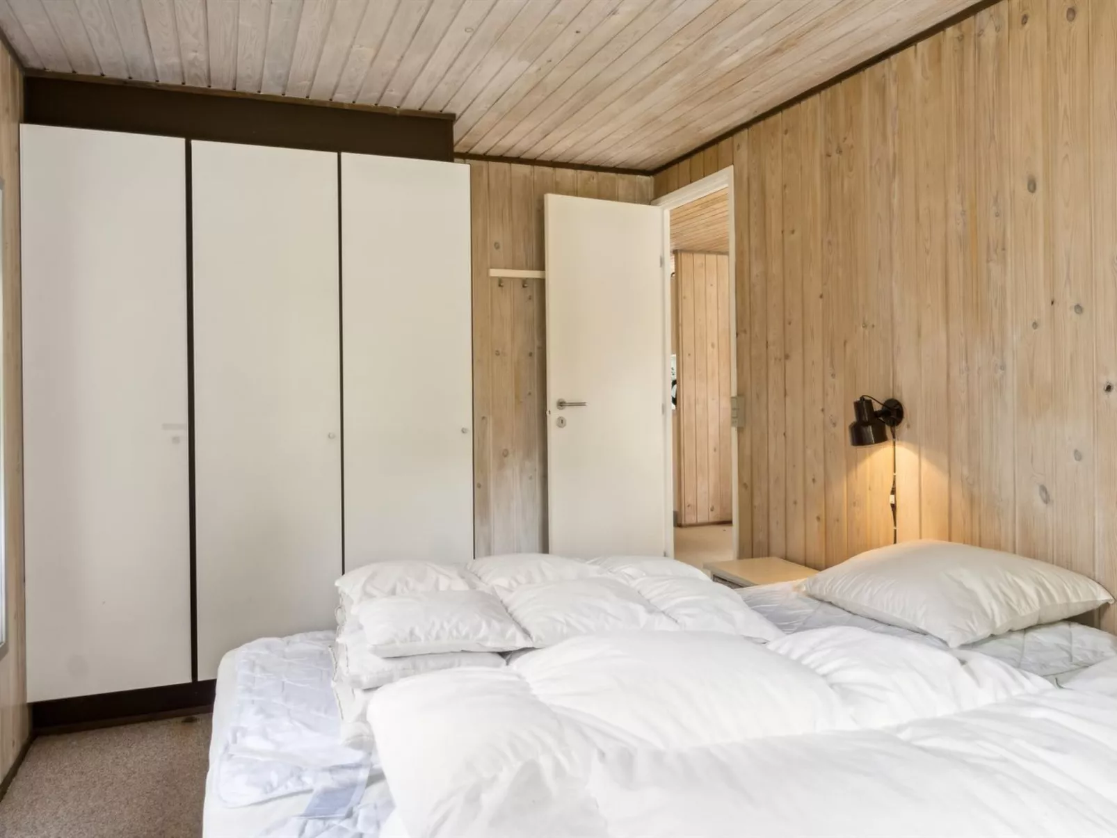 "Mirzə" - 250m from the sea-Binnen