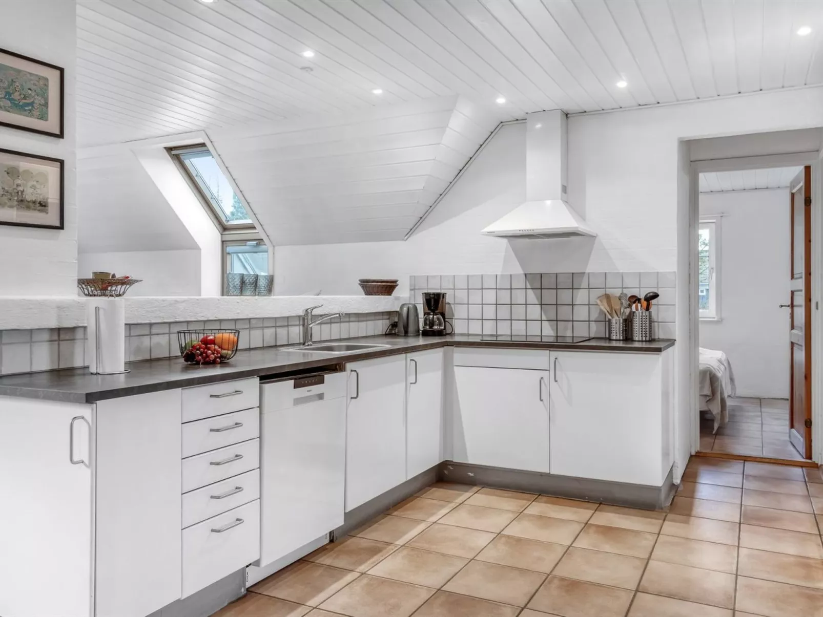 "Thythkil" - 3km from the sea-Binnen