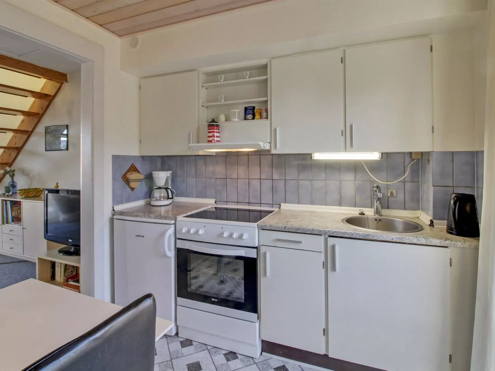 "Edeltraud" - 2.3km from the sea - Binnen