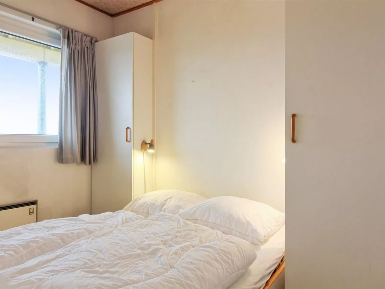 "Lenya" - 150m from the sea-Binnen