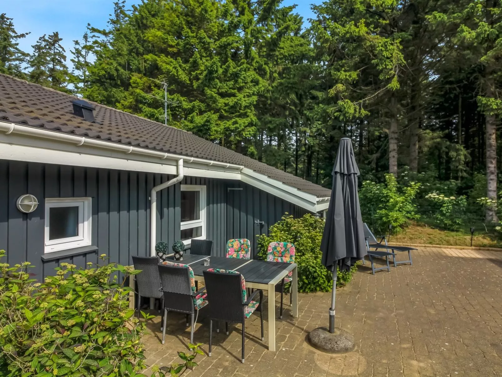 "Aniki" - 1.4km from the sea-Buiten