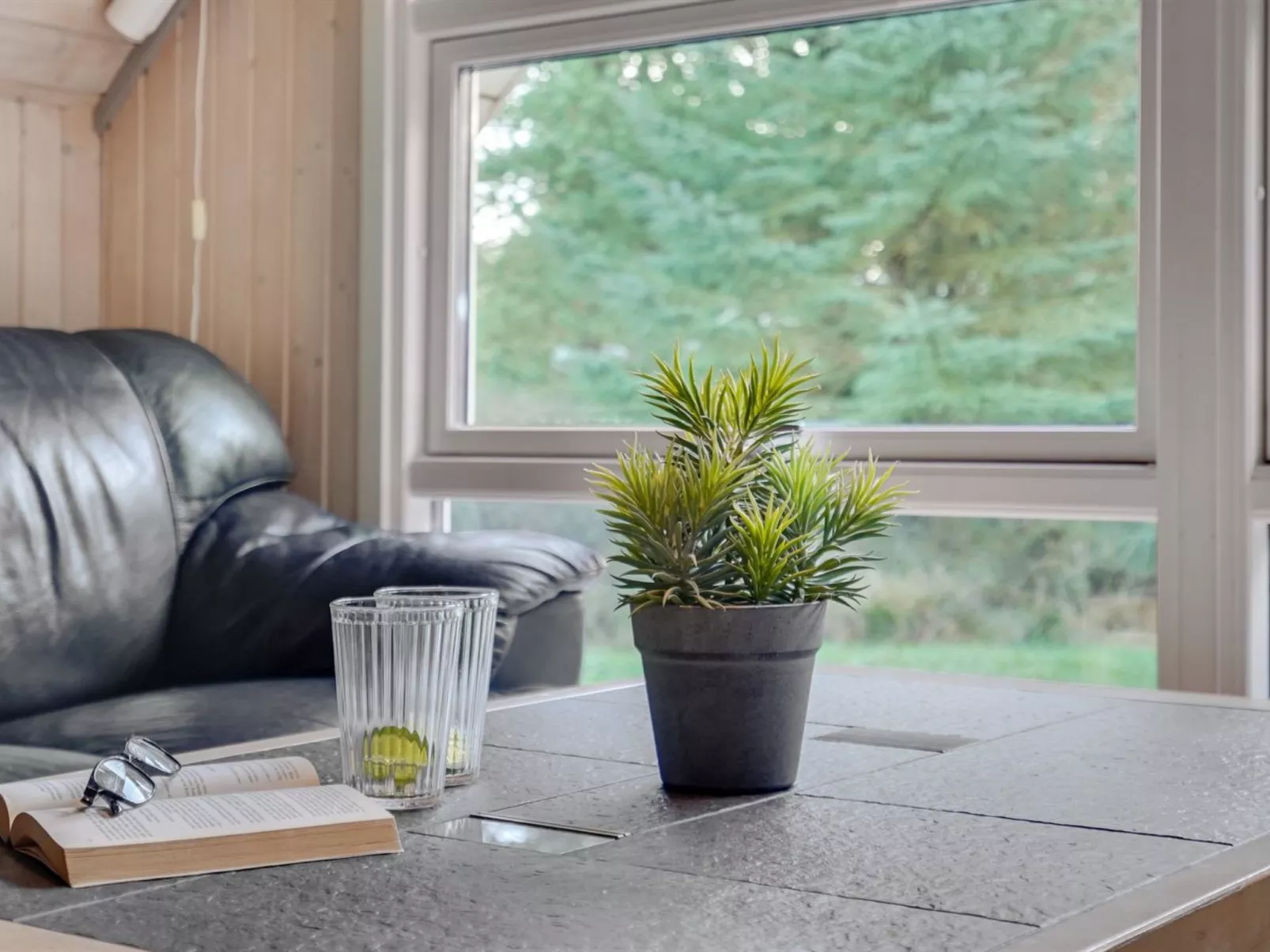 "Gunlög" - 3.1km from the sea-Binnen