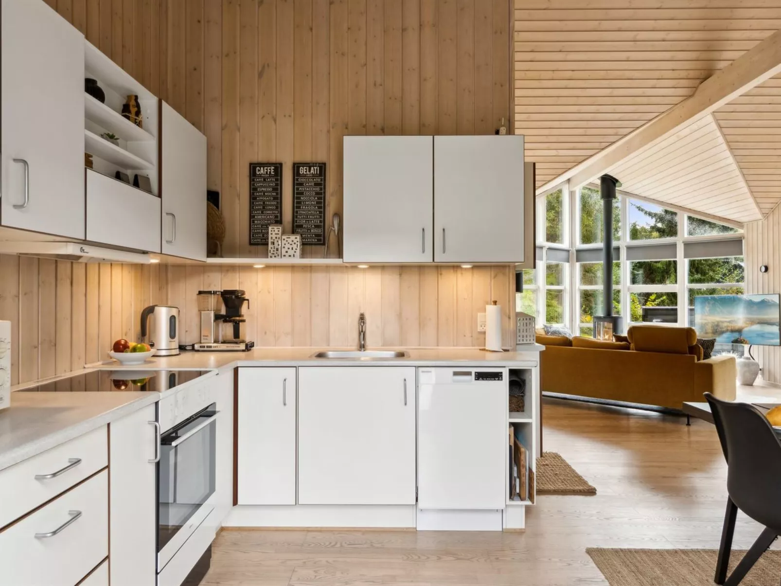 "Benno" - 2.1km from the sea-Binnen