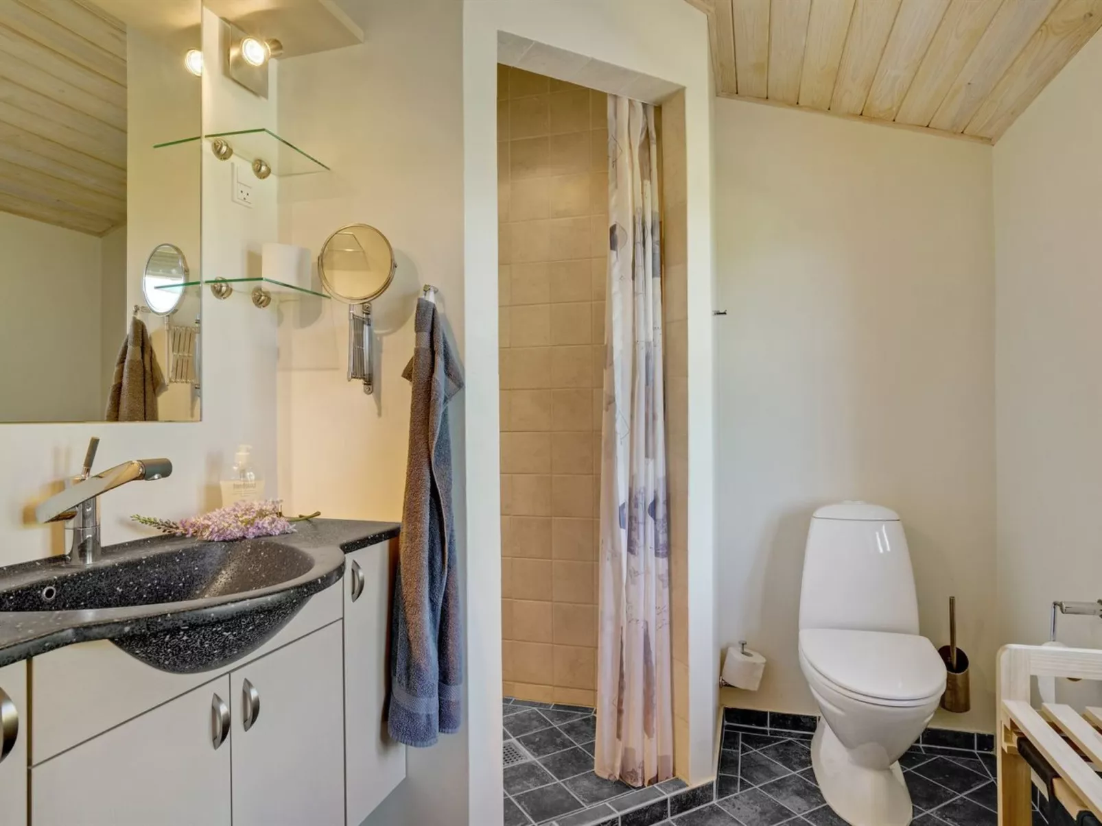 "Øthkil" - 93m from the sea-Binnen