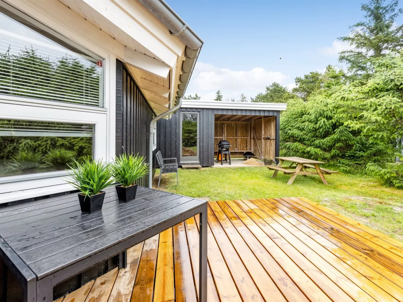 "Siegrid" - 250m from the sea-Buiten