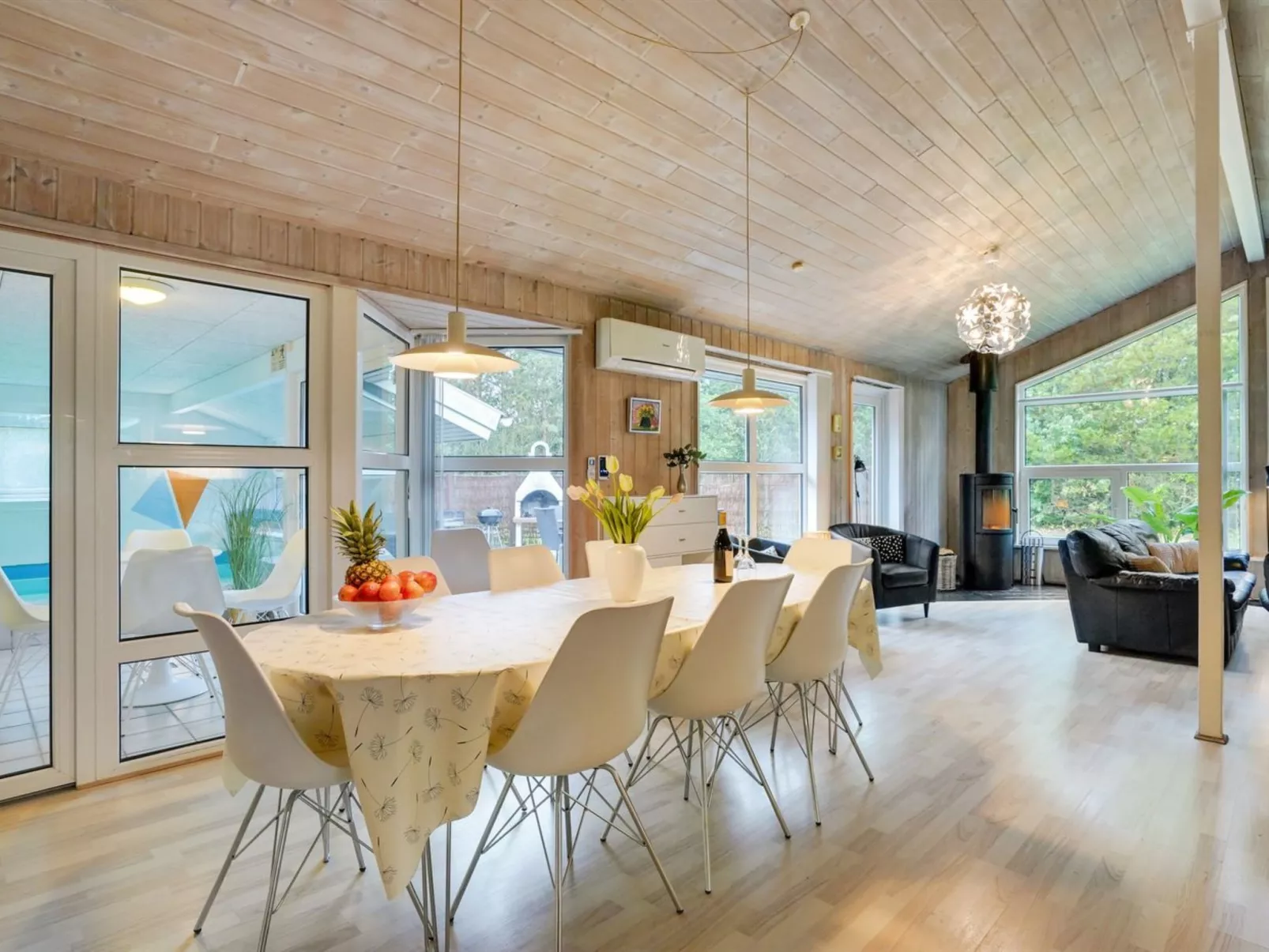 "Elika" - 900m to the fjord-Binnen