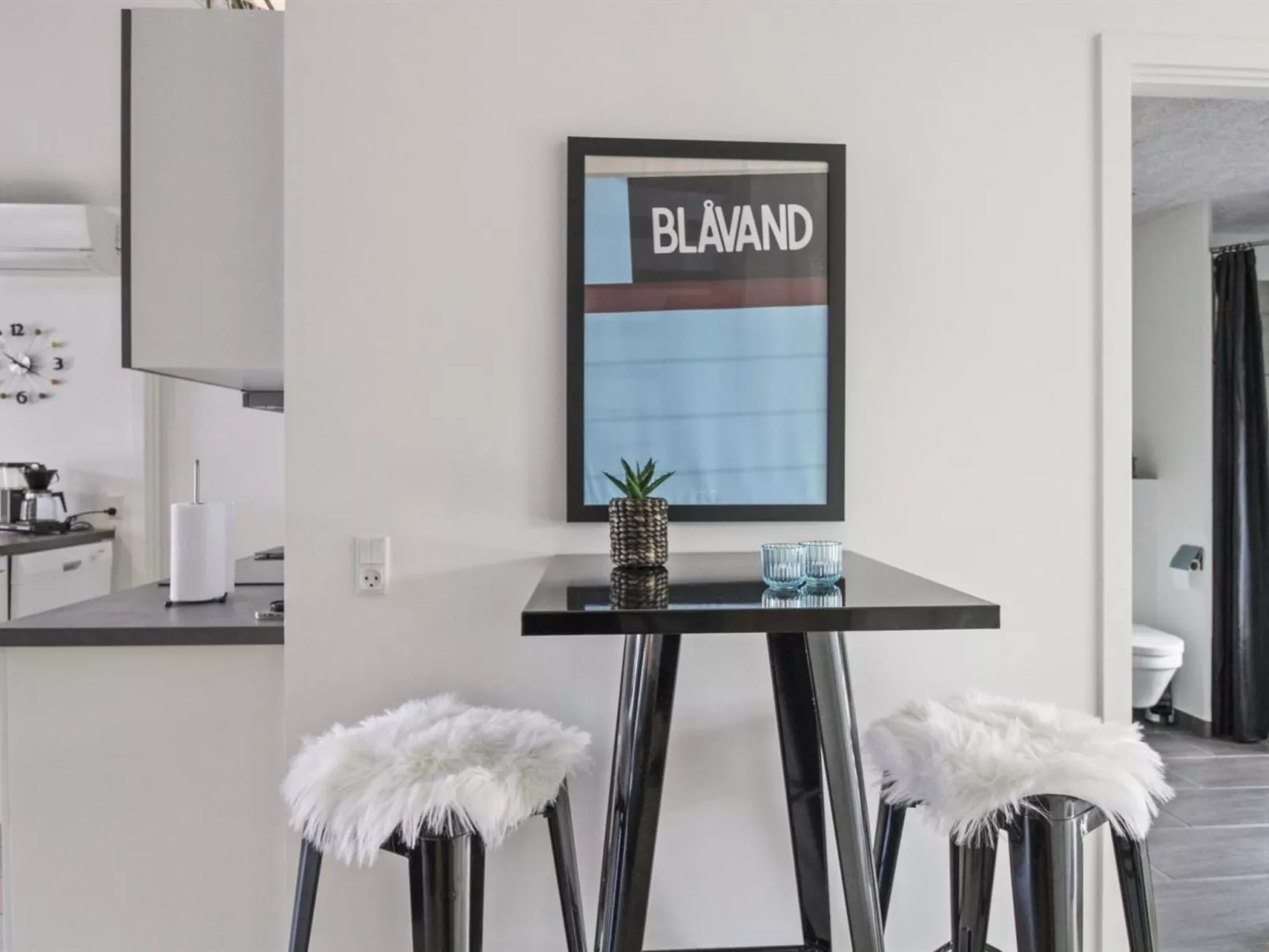 "Todorka" - 800m from the sea-Binnen