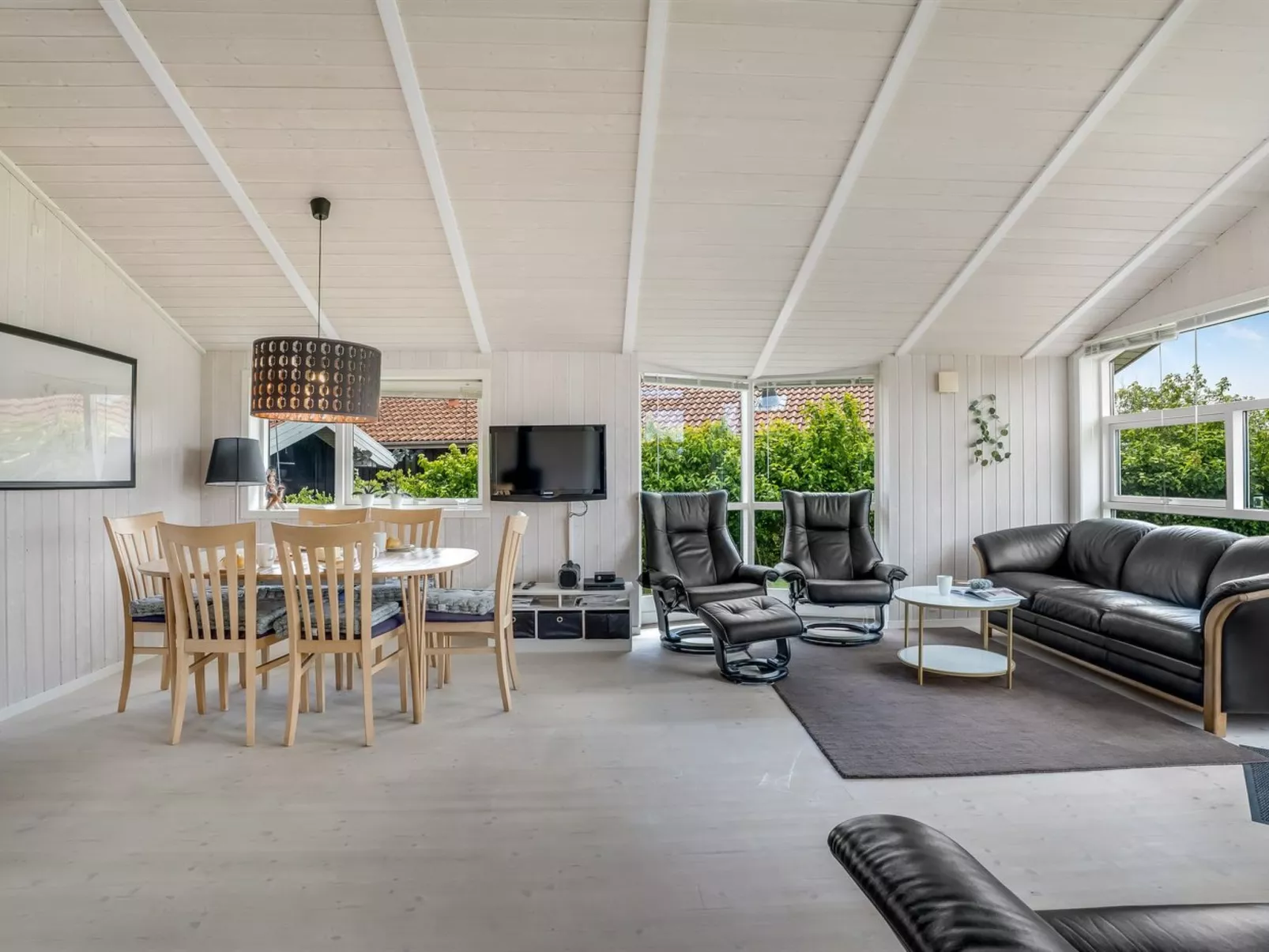 "Birtir" - 1.2km from the sea-Binnen