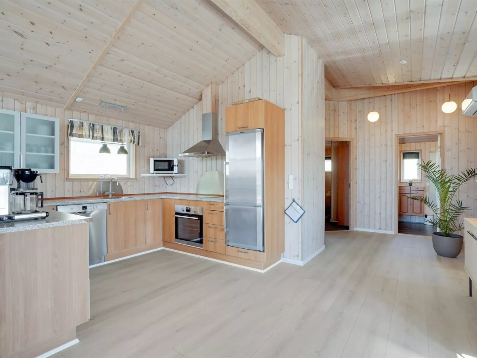 "Wilke" -  from the sea-Binnen