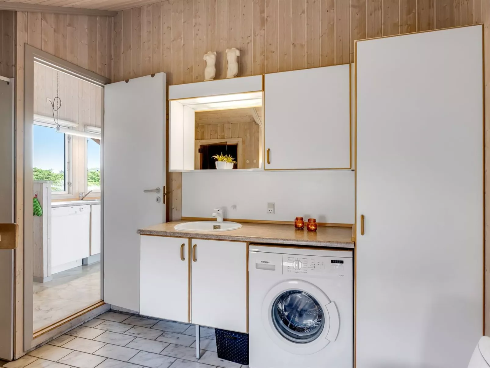 "Tuure" -  from the sea-Binnen