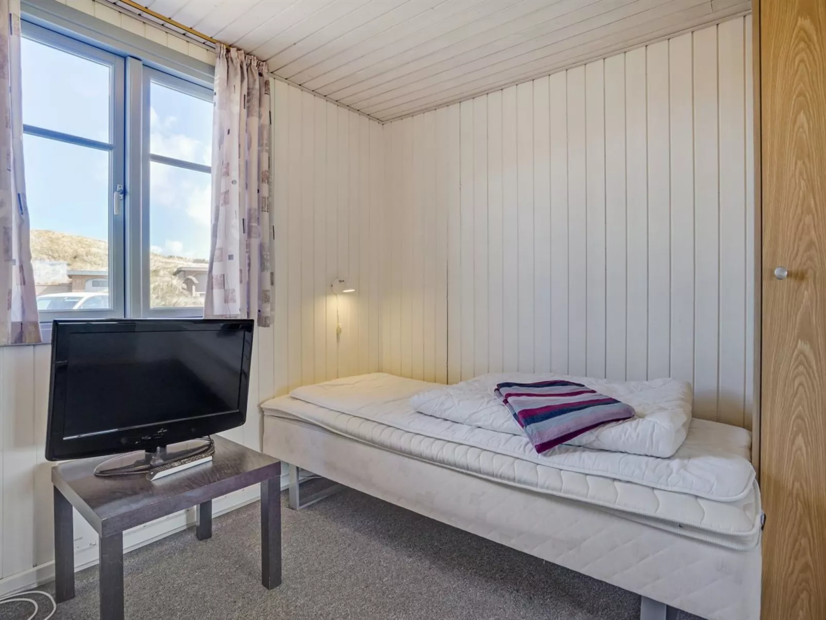 "Anetta" - 200m from the sea-Binnen