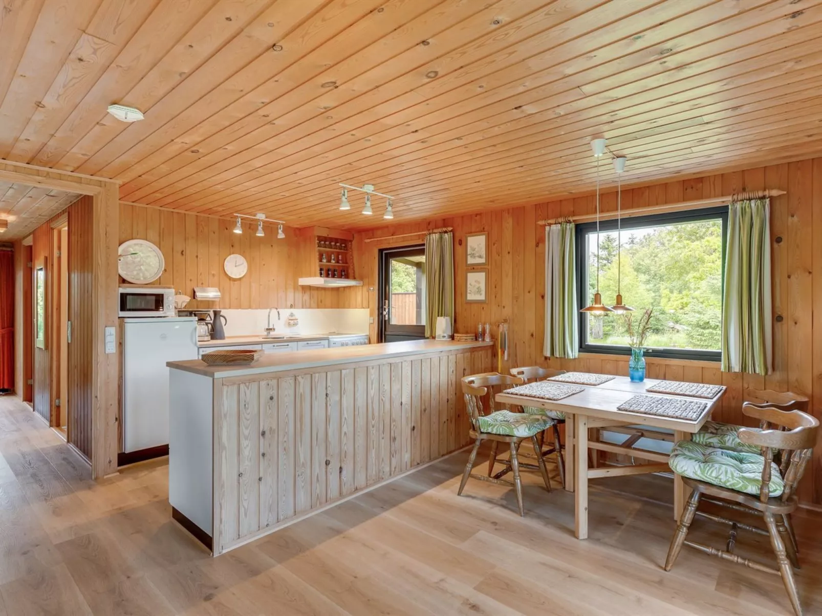 "Sune" - 500m from the sea-Binnen