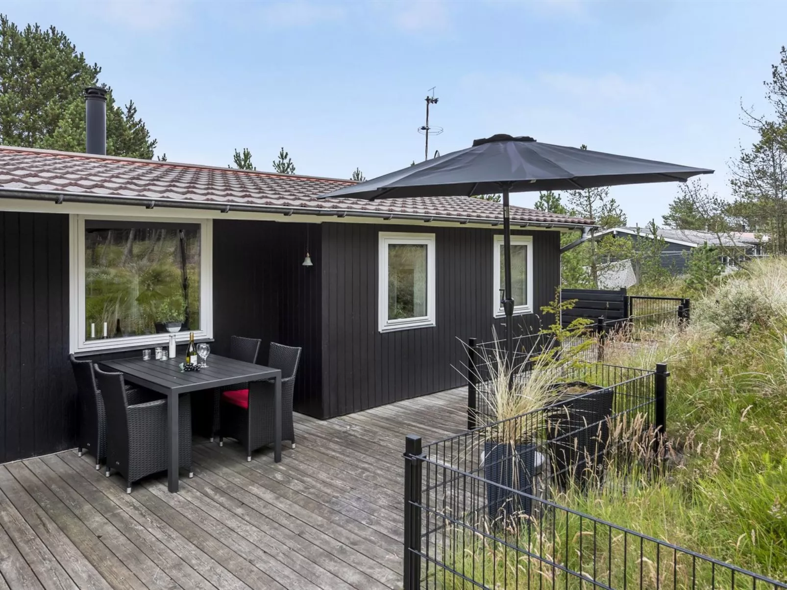 "Emeline" - 1.7km from the sea-Buiten