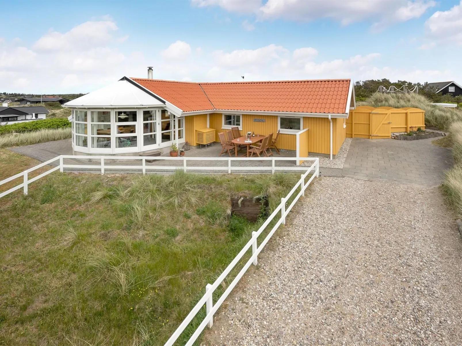 "Thrond" - 200m from the sea-Buiten