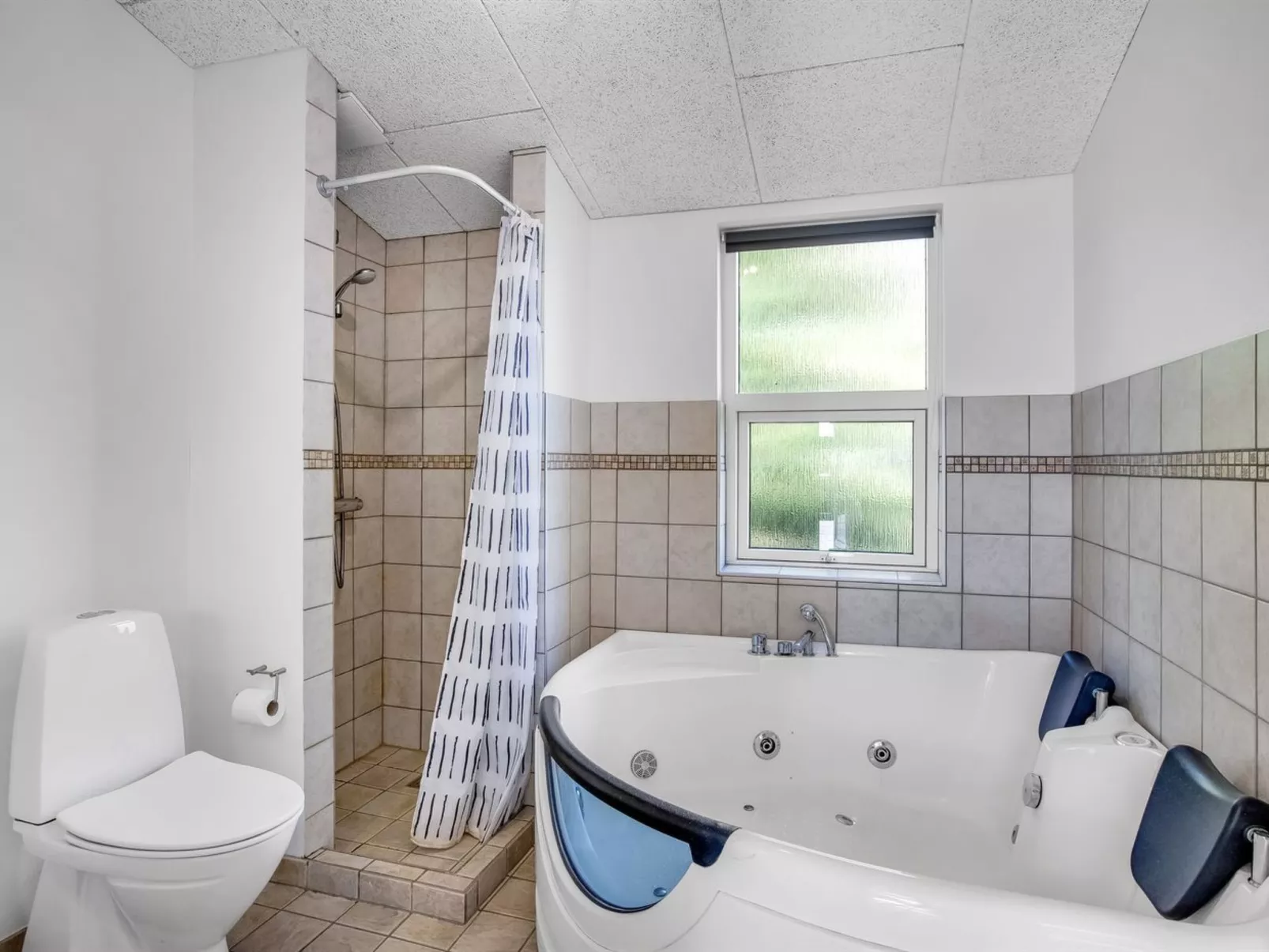 "Omar" - 1.0km from the sea-Binnen