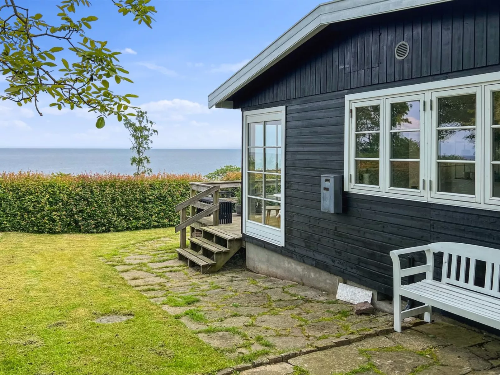 "Fabine" - 50m from the sea-Buiten