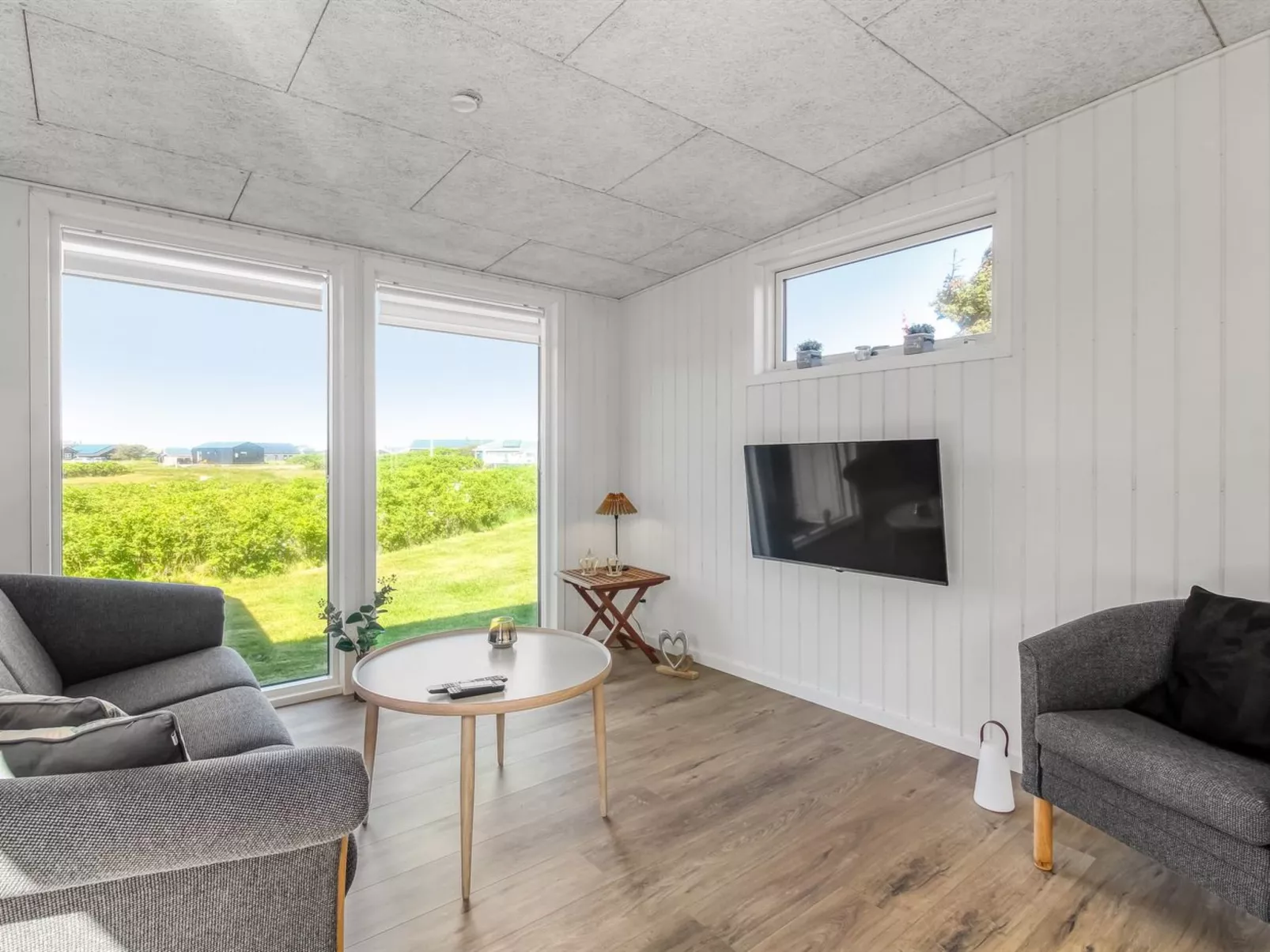 "Daren" - 600m from the sea-Binnen