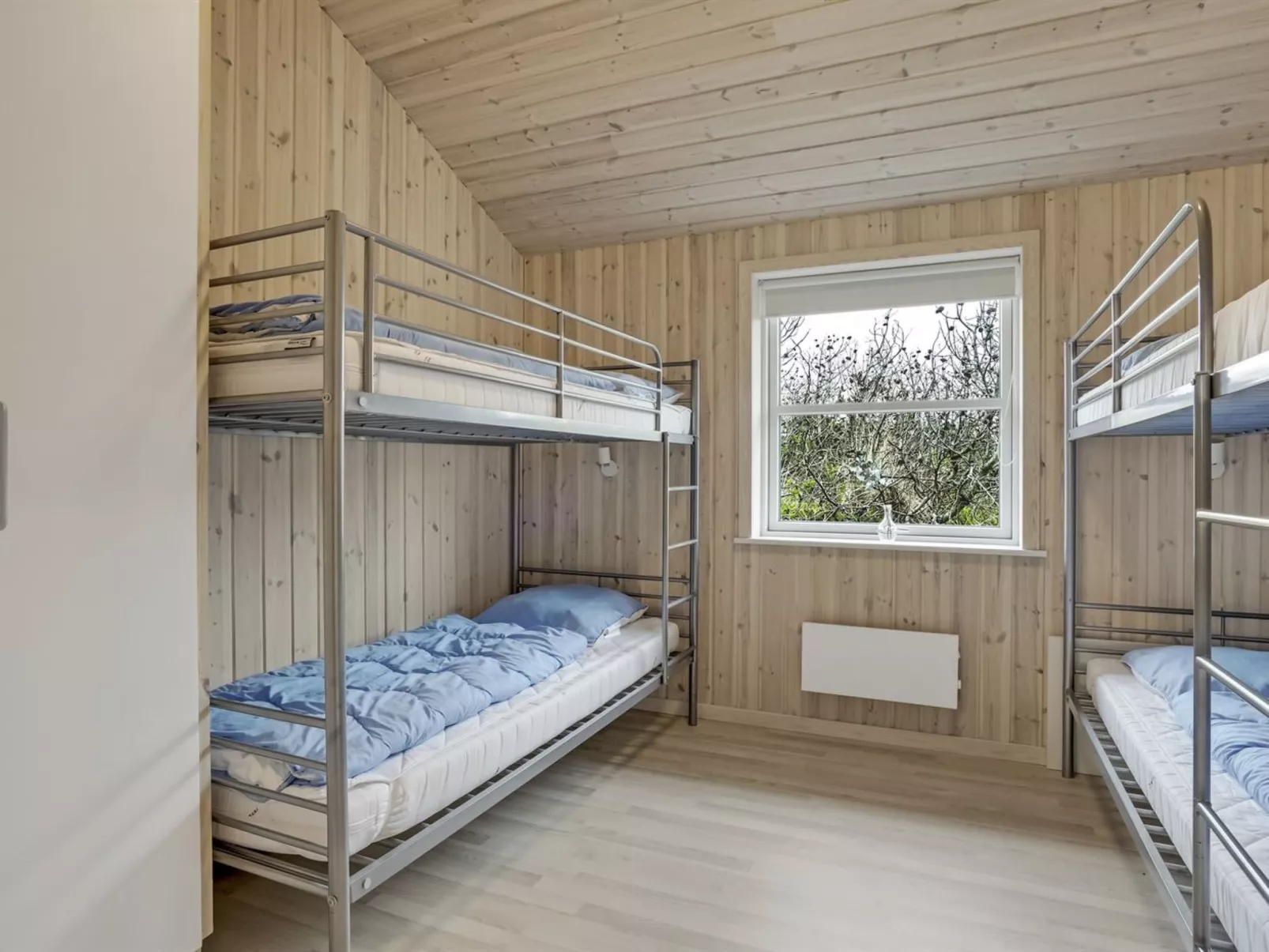 "Mavis" - 800m from the sea-Binnen