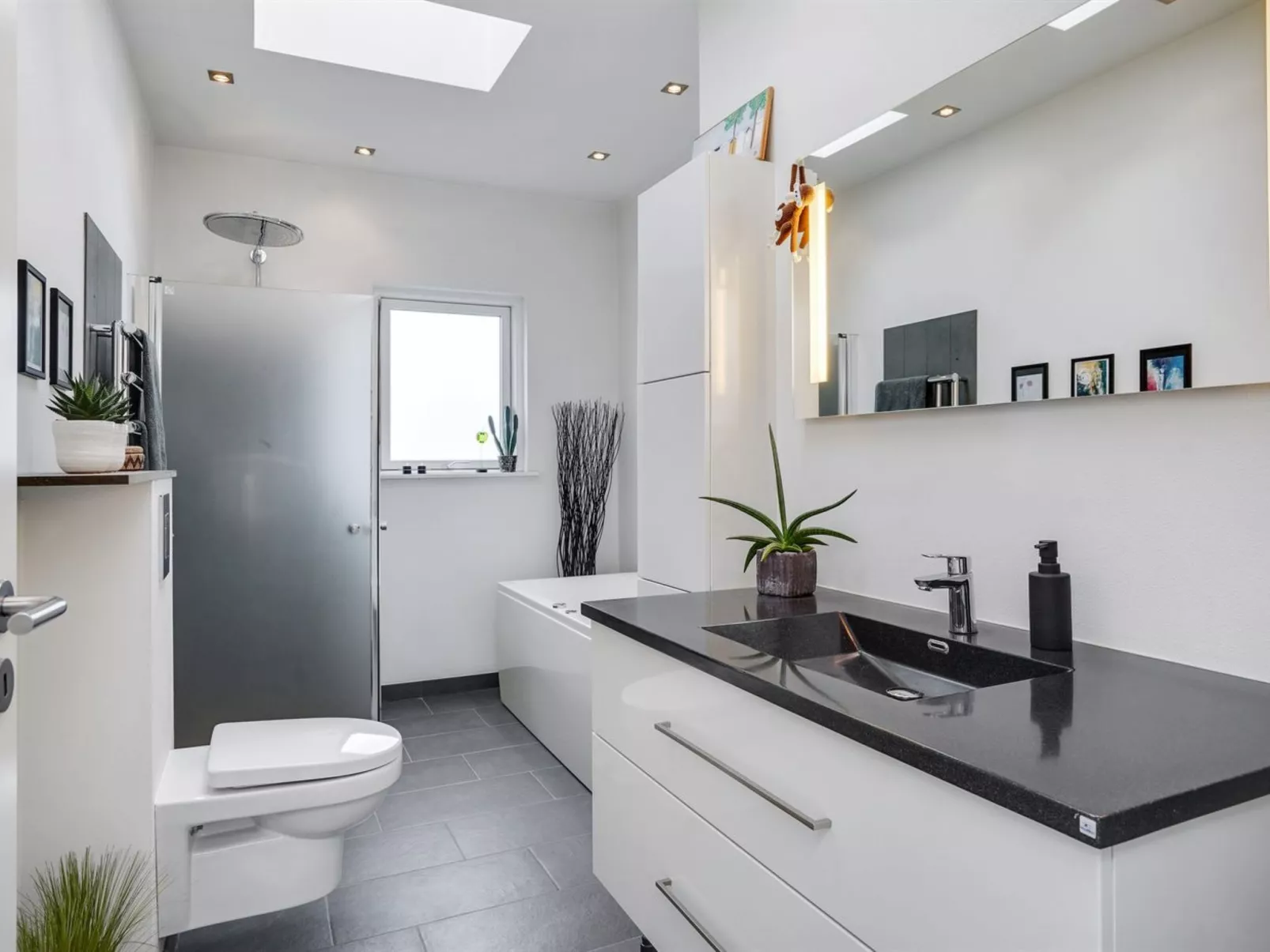 "Kuno" - 300m from the sea-Binnen