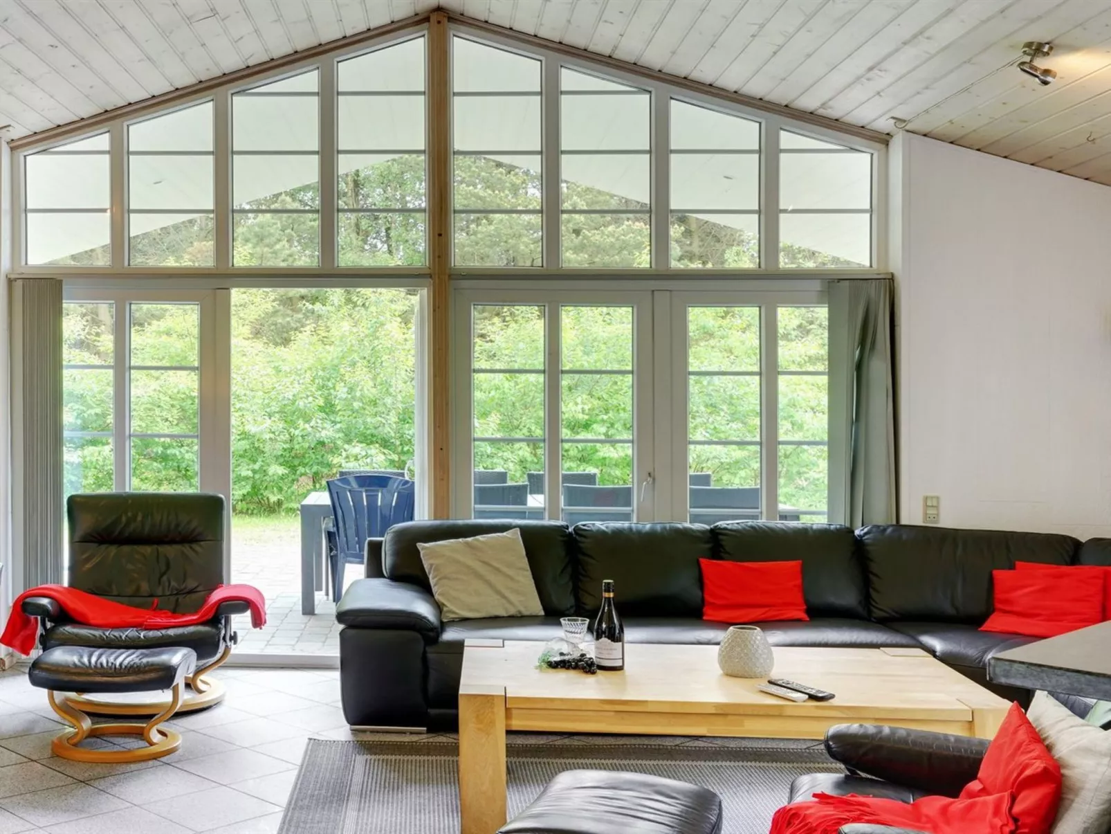 "Liliana" - 800m from the sea-Binnen