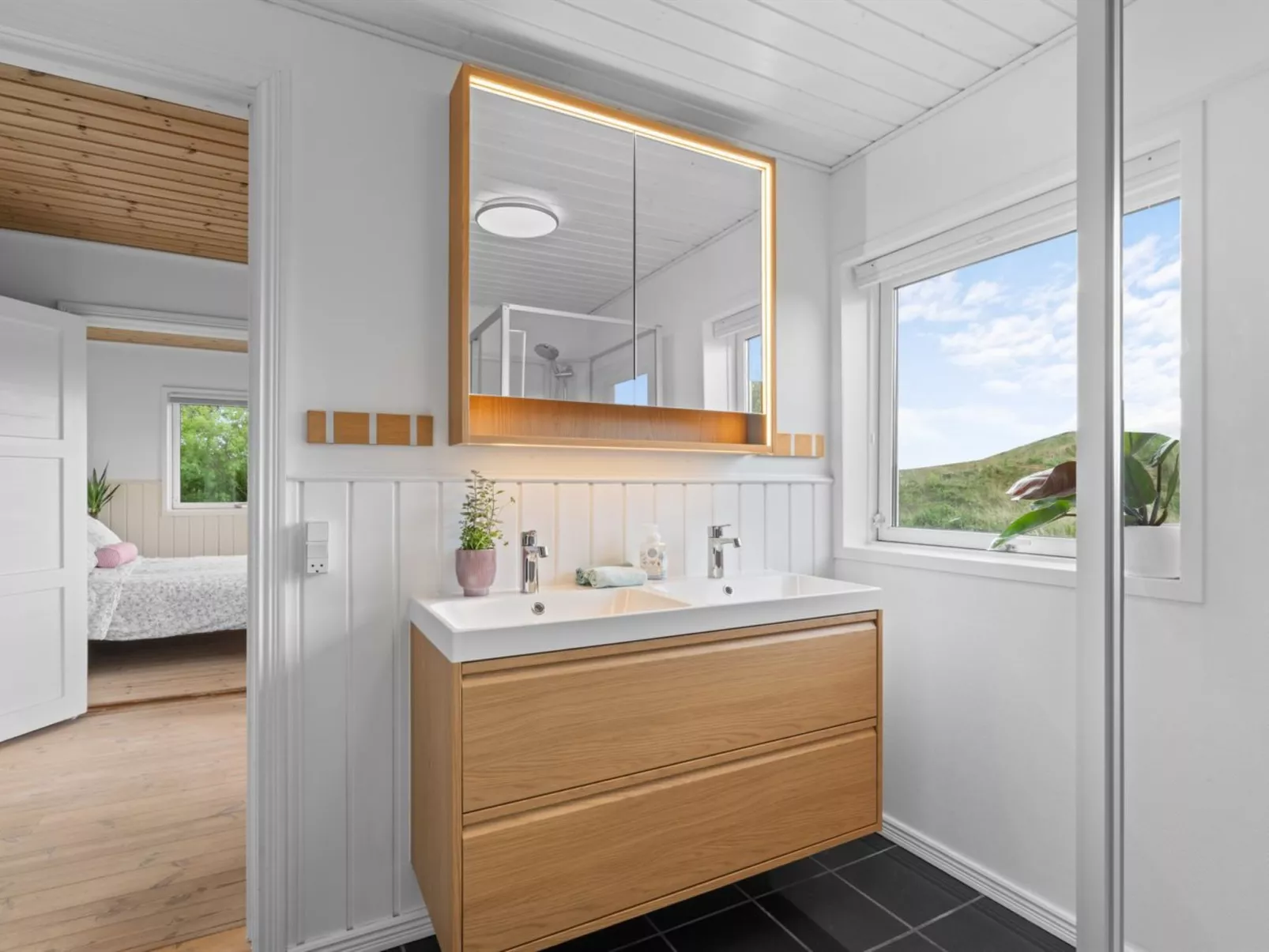 "Taio" - 500m from the sea-Binnen