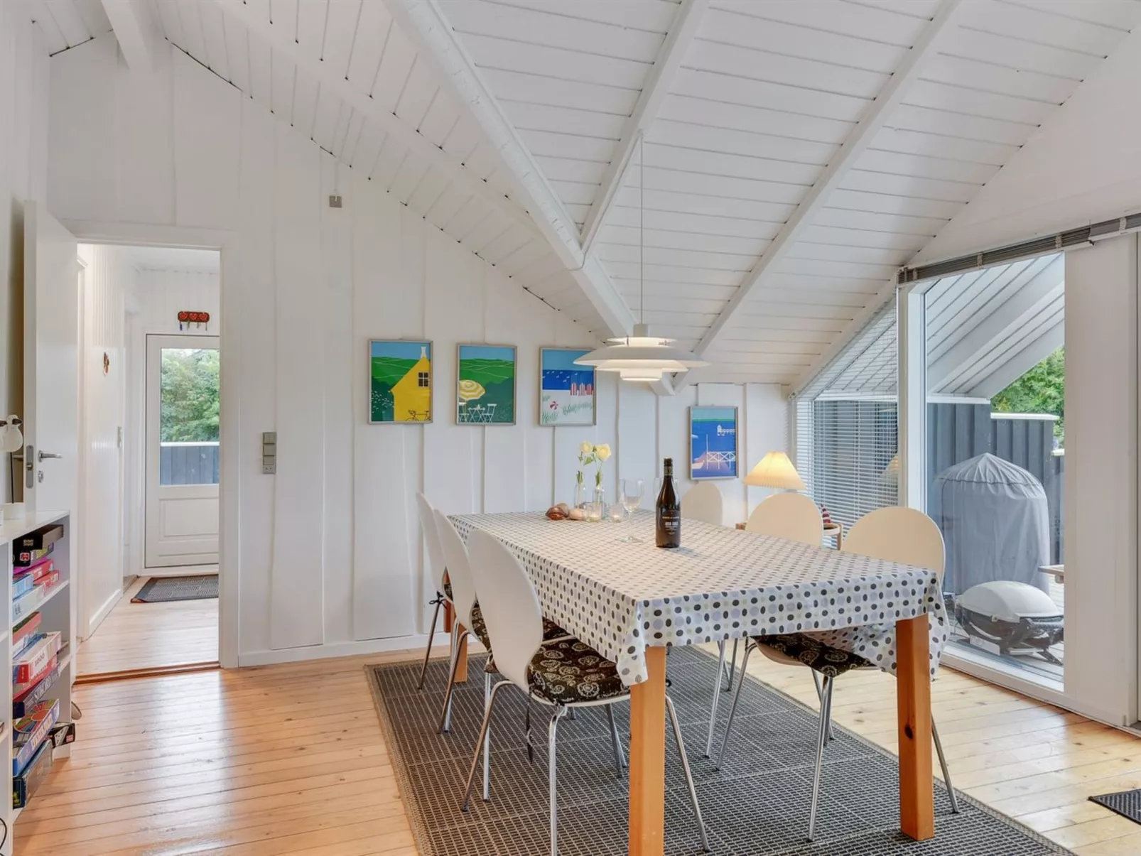 "Sella" - 500m from the sea-Binnen