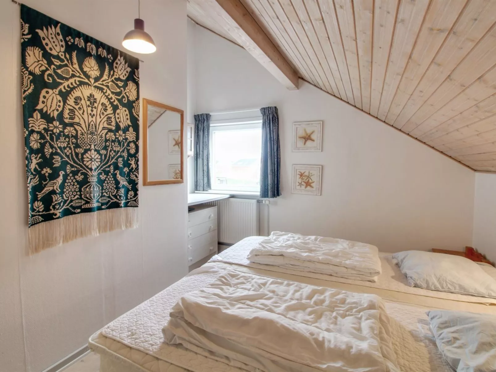 "Arabella" - 2.3km from the sea - Binnen