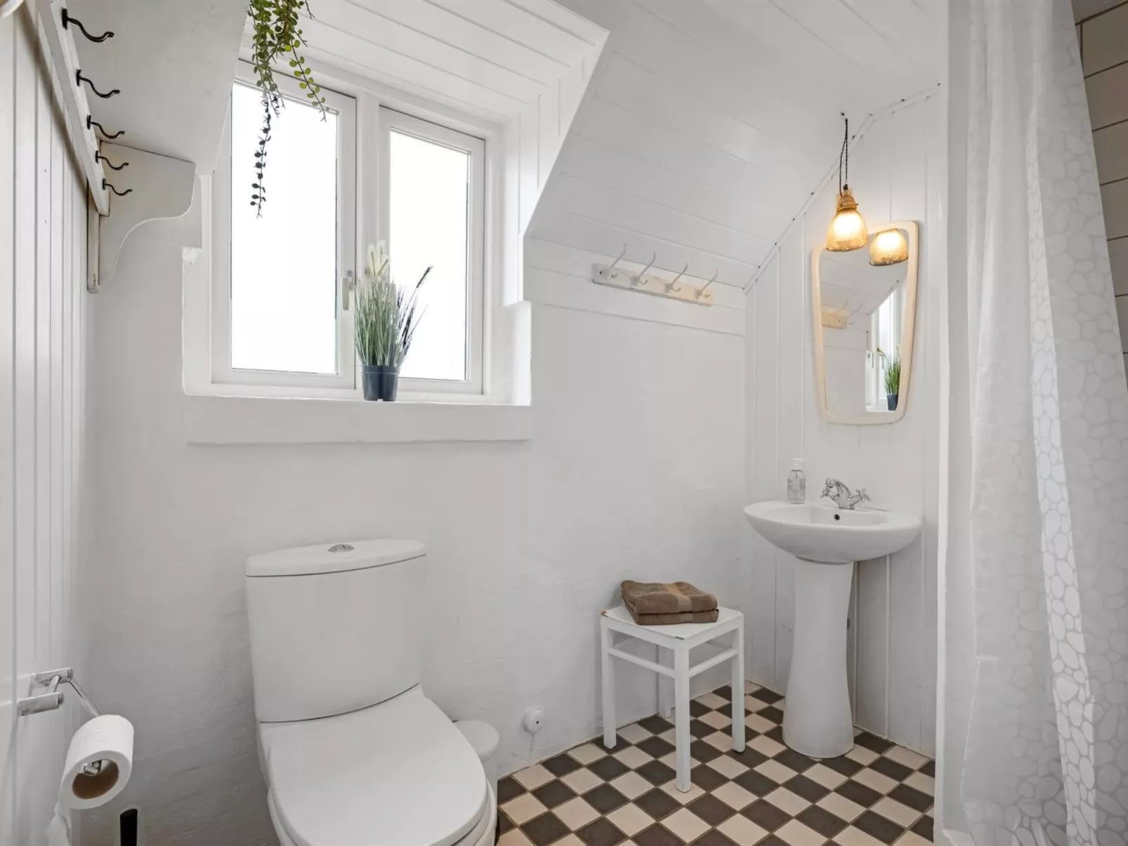 "Annielle" -  from the sea-Binnen