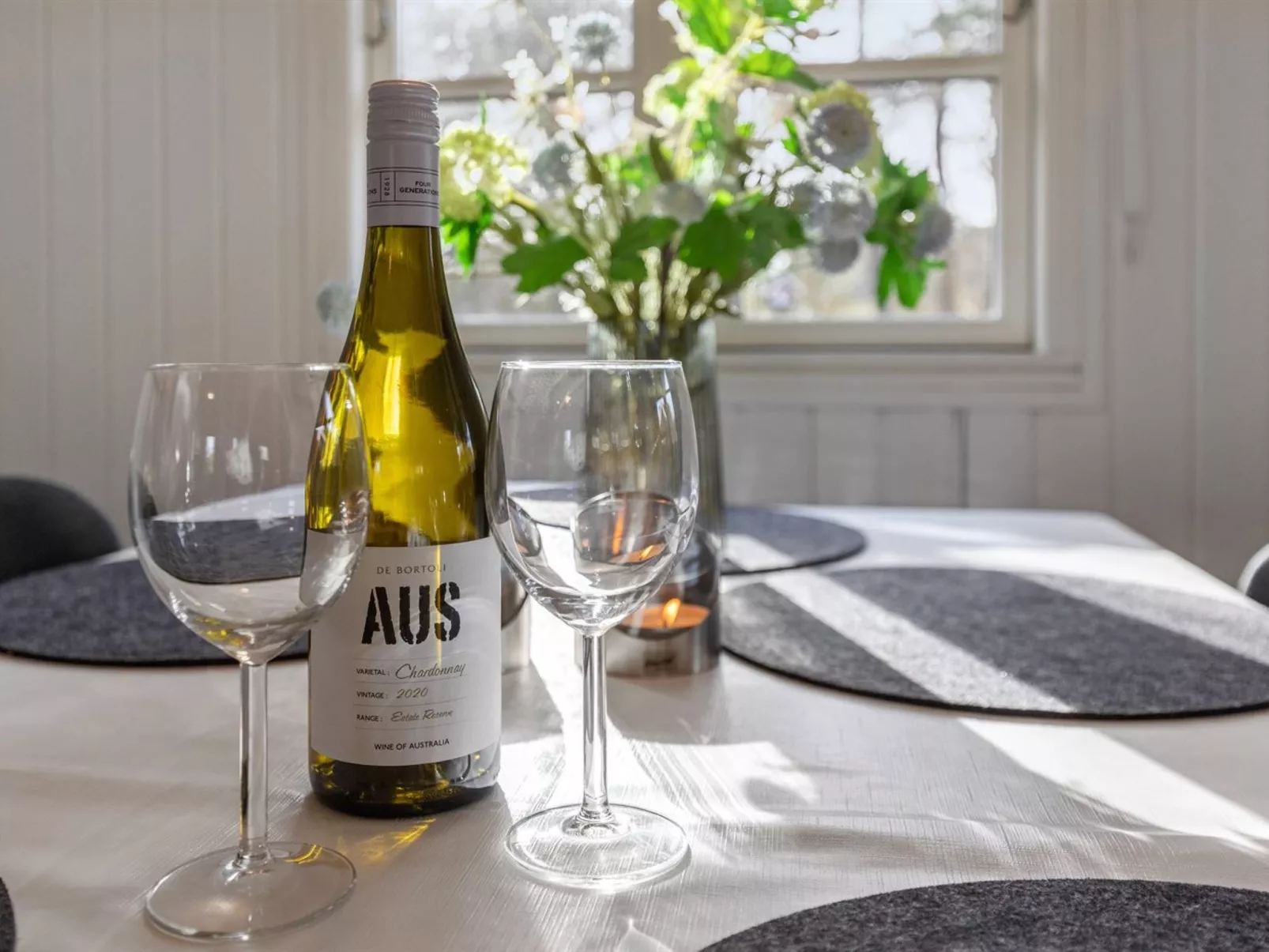 "Malou" - 350m from the sea-Binnen