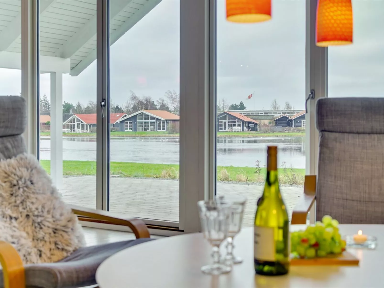 "Domi" - 1.2km from the sea-Binnen