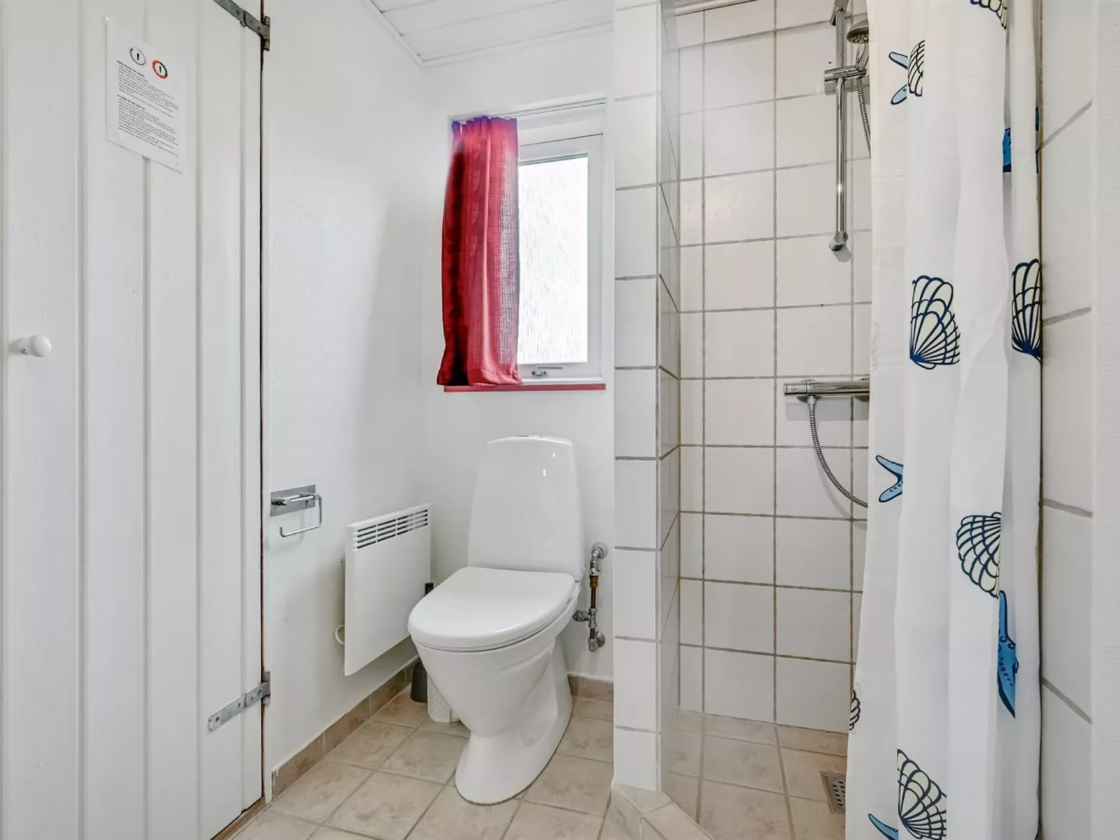 "Emly" - 1.1km from the sea-Binnen