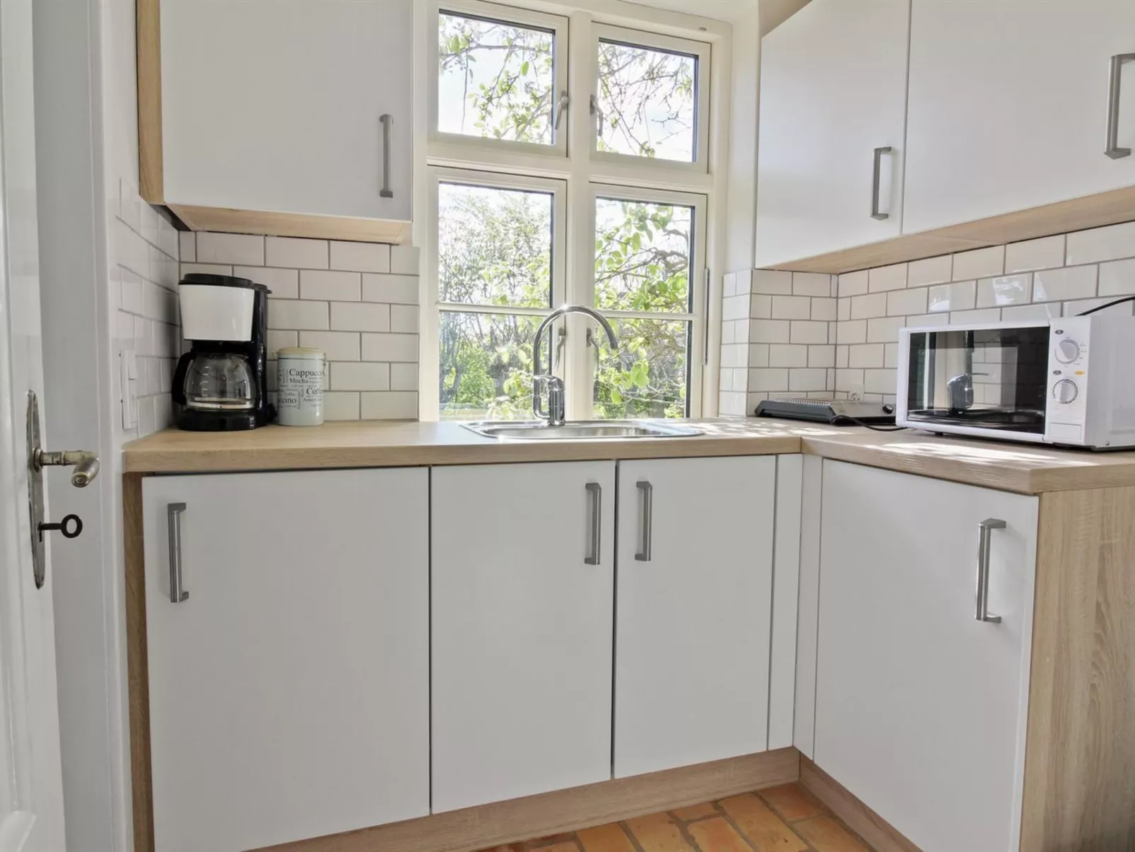 "Lilli" - 2km to the fjord-Binnen