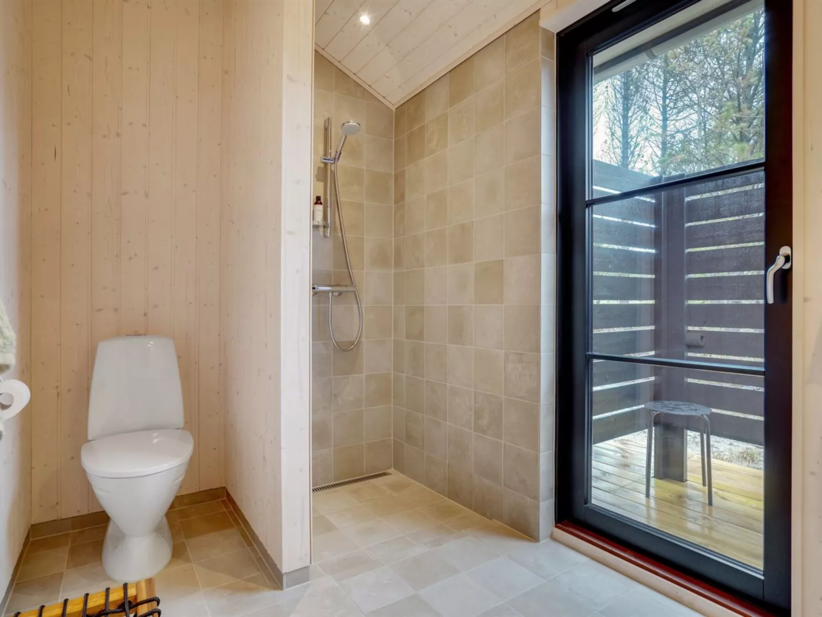 "Turkka" - 3.8km from the sea-Binnen