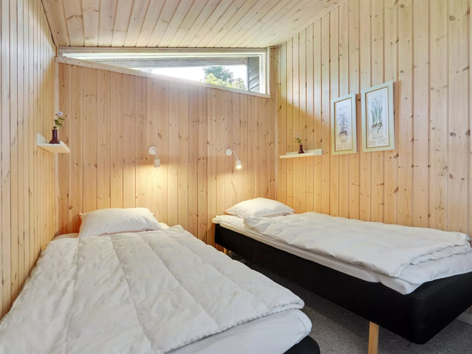 "Rudi" - 450m from the sea-Binnen