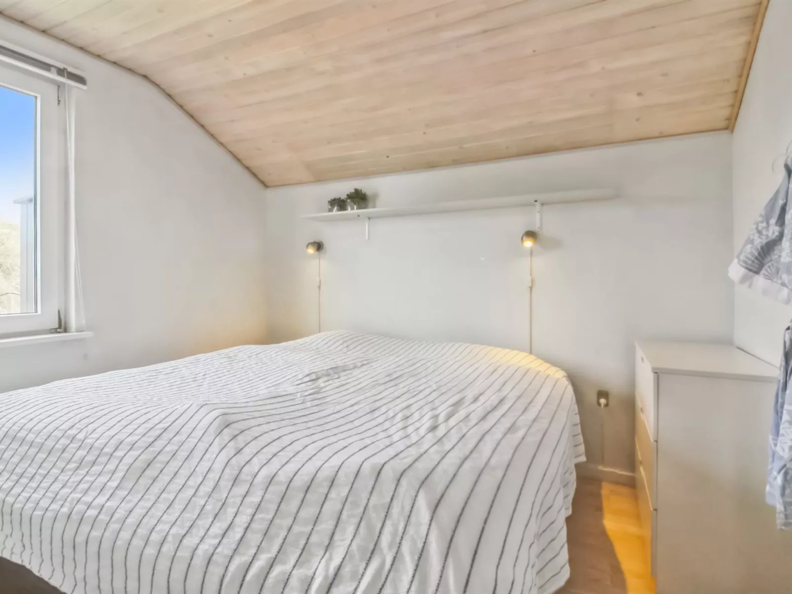 "Madsen" - 500m from the sea-Binnen