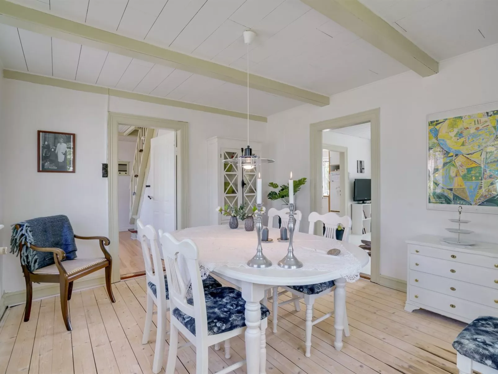 "Nevis" - 1.5km from the sea-Binnen