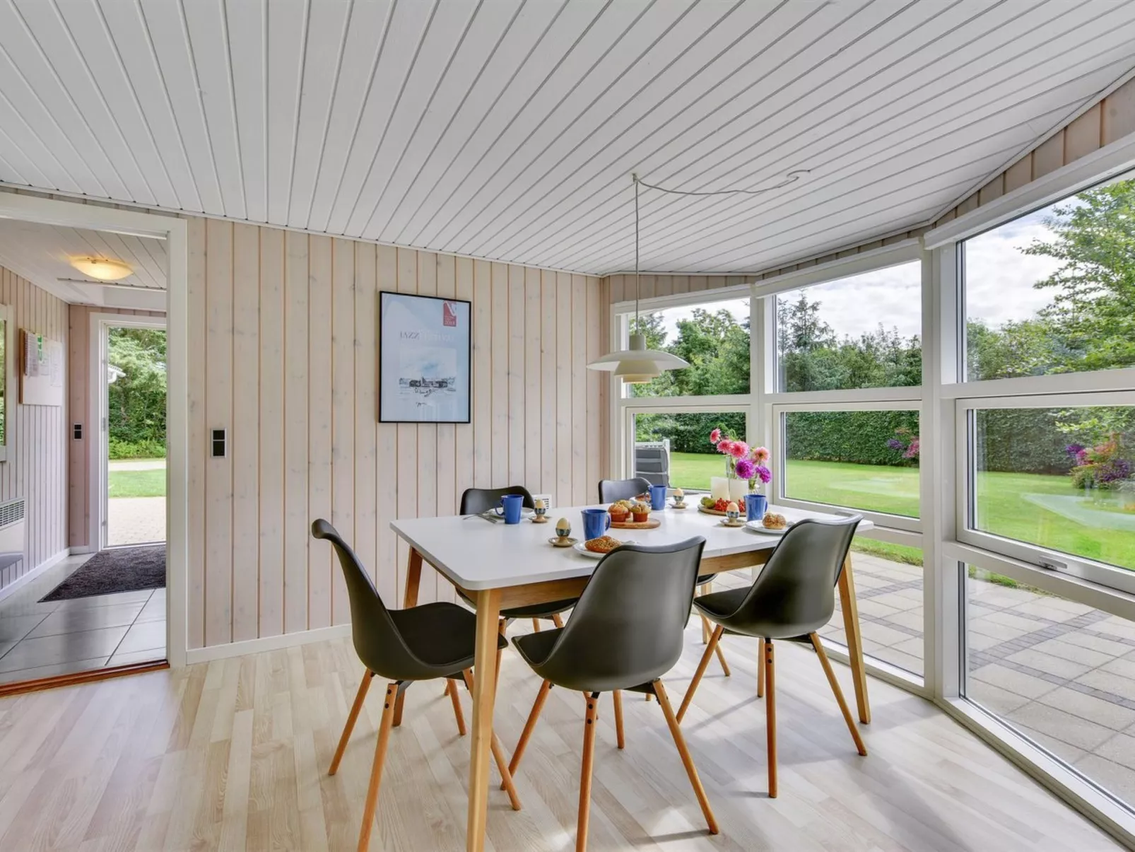 "Anabella" - 400m to the fjord-Binnen