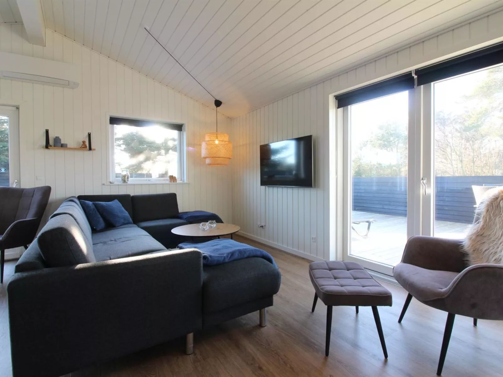 "Kamp" - 700m from the sea-Binnen